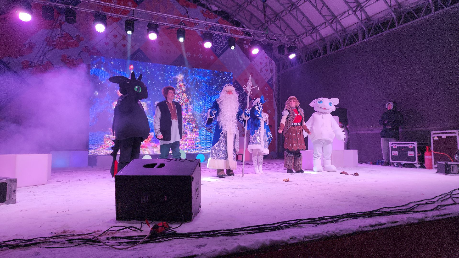 новый год 2024, шатура, елки, елка, церемония зажжения новогодней елки, рождество,