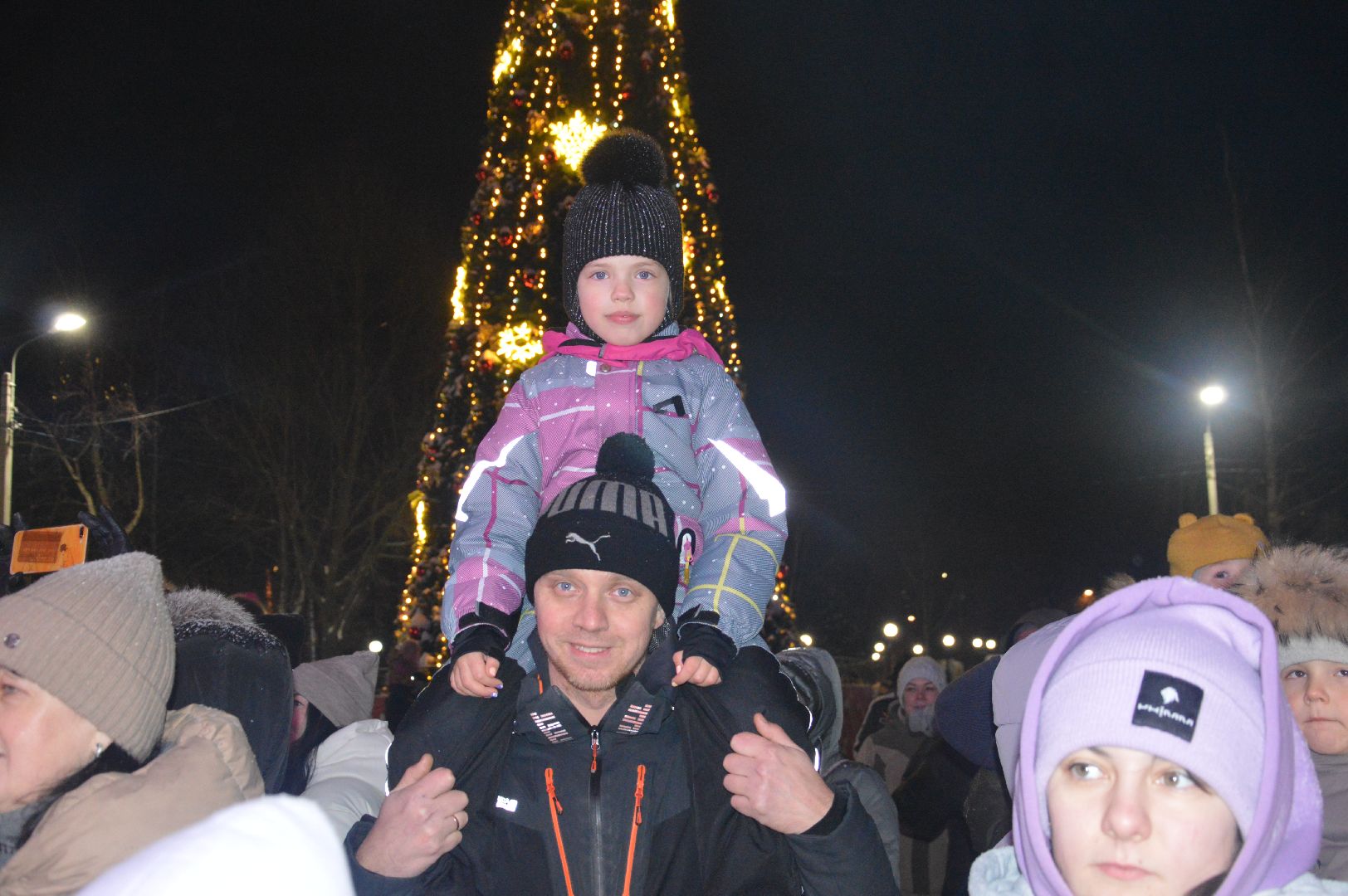 новый год 2024, шатура, елки, елка, церемония зажжения новогодней елки, рождество,