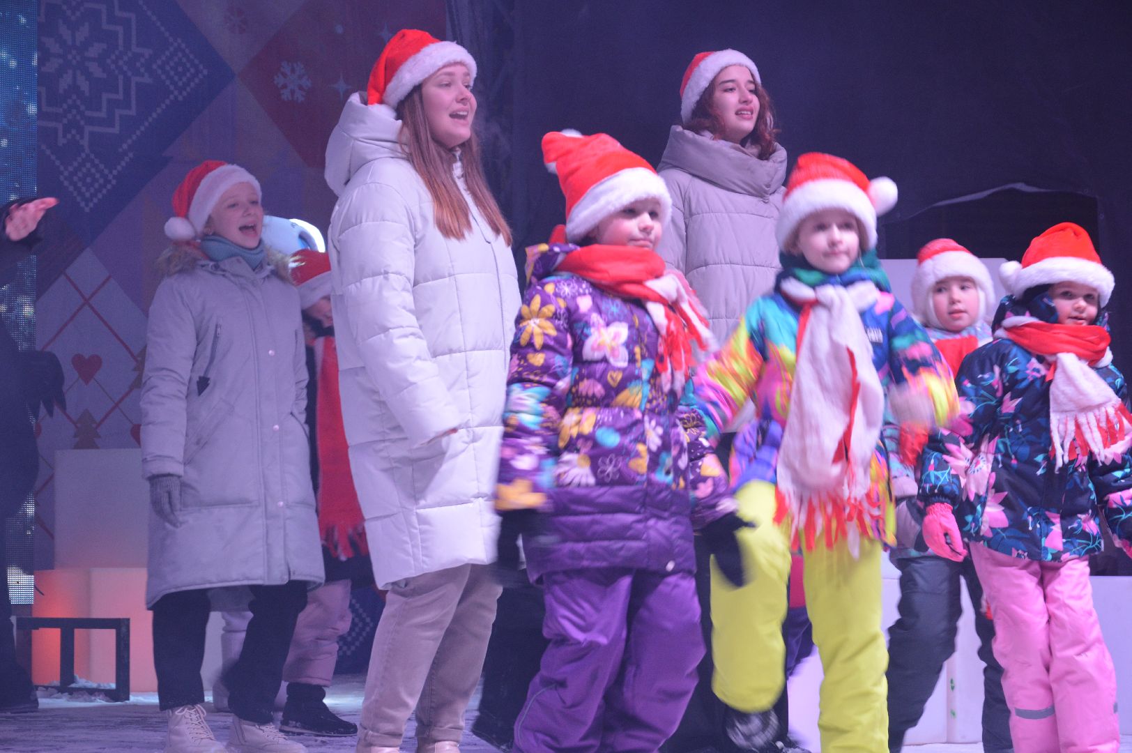 новый год 2024, шатура, елки, елка, церемония зажжения новогодней елки, рождество,