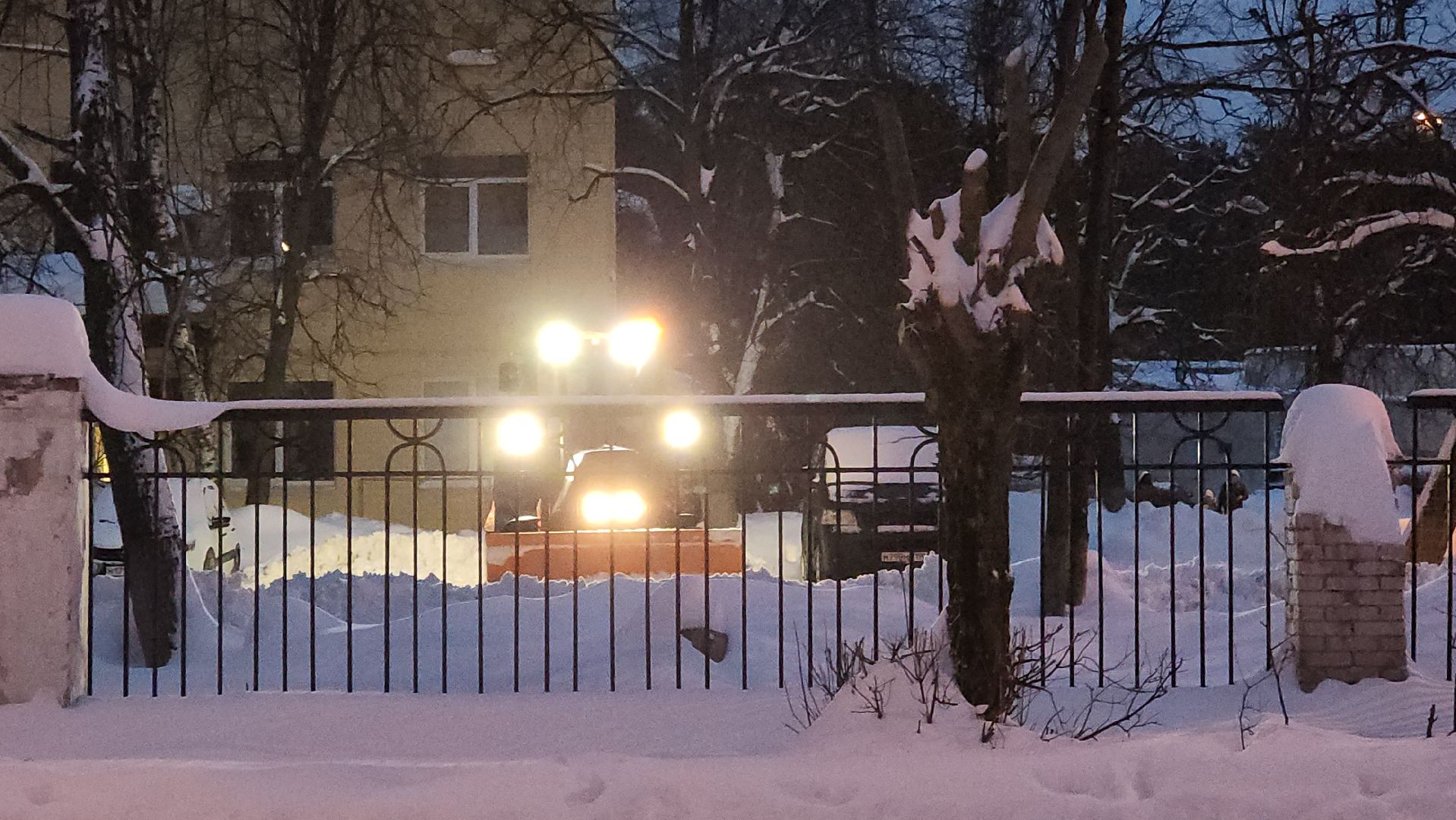 циклон ваня, снегопад, уборка, Аубакиров, Воробьев, губернатор,