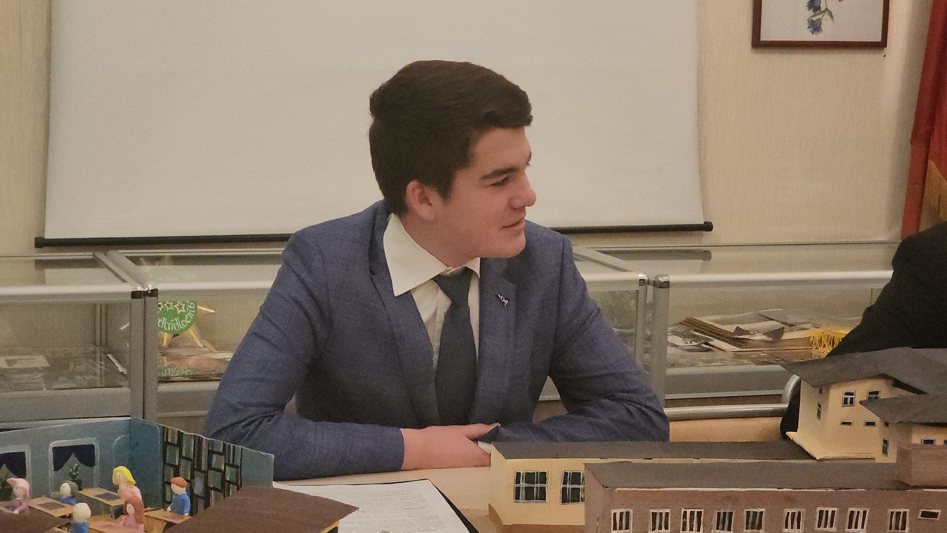 Городской округ Пушкинский, Ивантеевка, Парта Героя, Молодая Гвардия, Единая Россия, образование, Дети, Память,