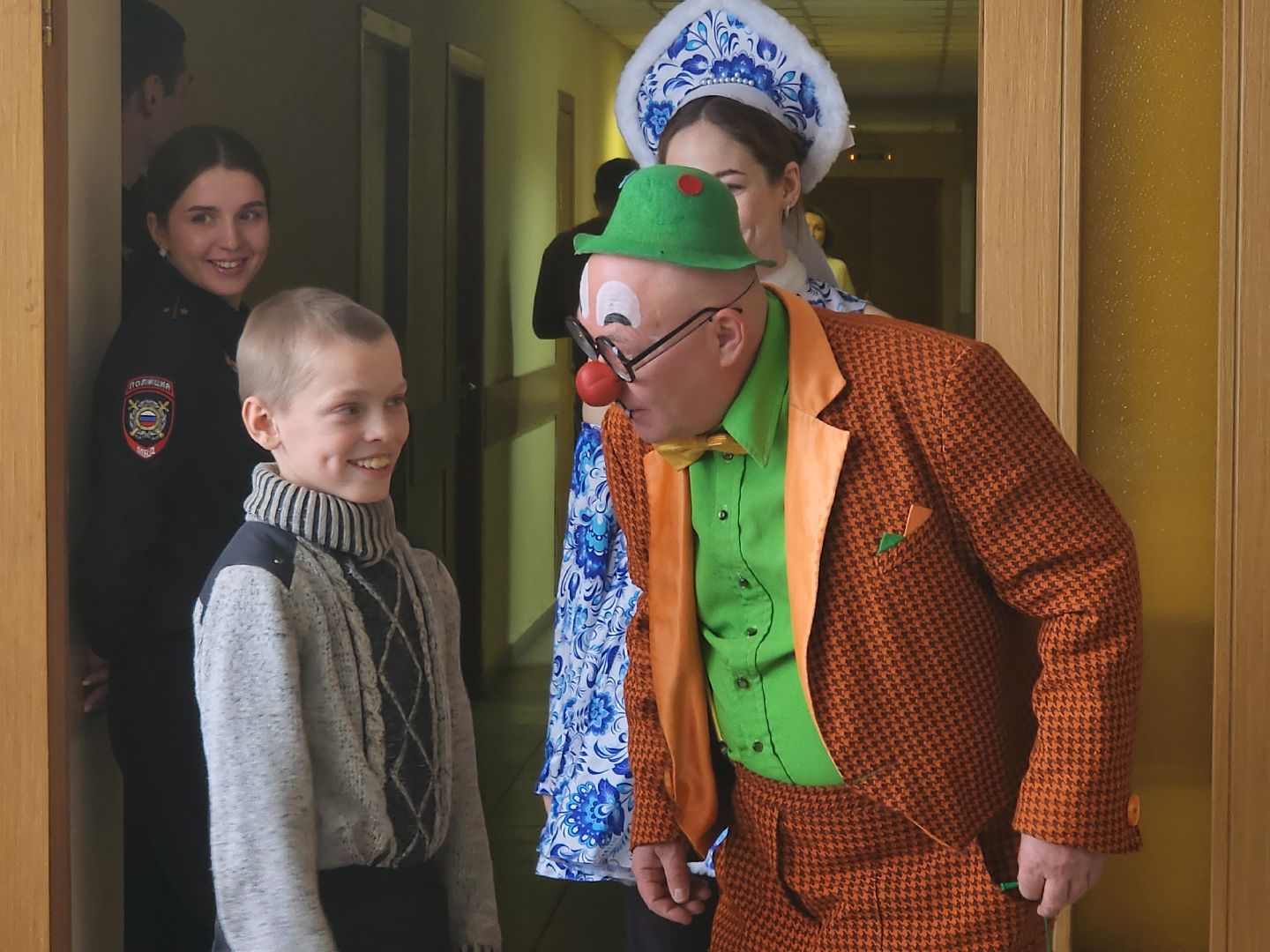 ёлка, дети, полиция,