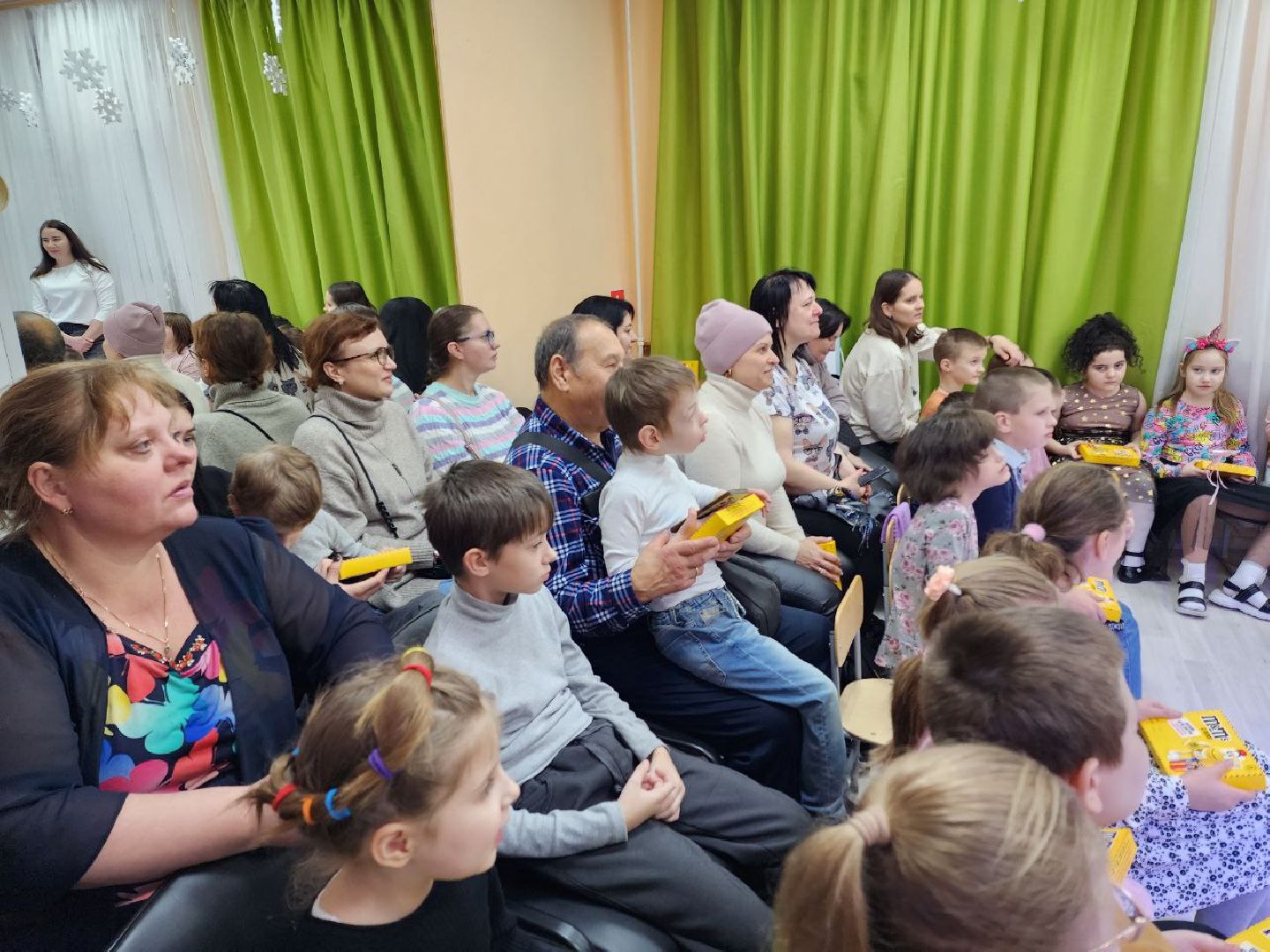 Солнечногорск, Елка, Праздник, Дети, дети инвалиды,