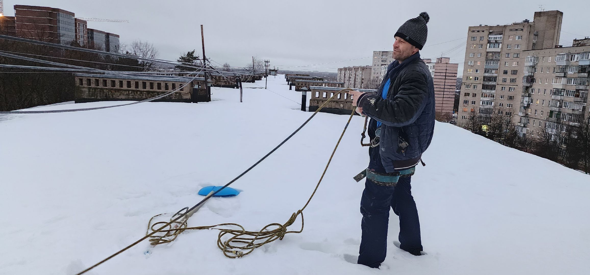 сосульки на крышах, протечка крыш, промышленные альпинисты, Домодедово Жилсервис,