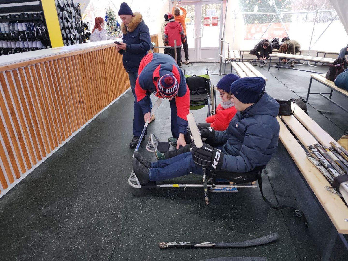 мытищи, следж-хоккей, Социальный проект, социальный проект Каток доступный для всех, дети с овз, инвалиды, Алексей Савлуков, зима в подмосковье,