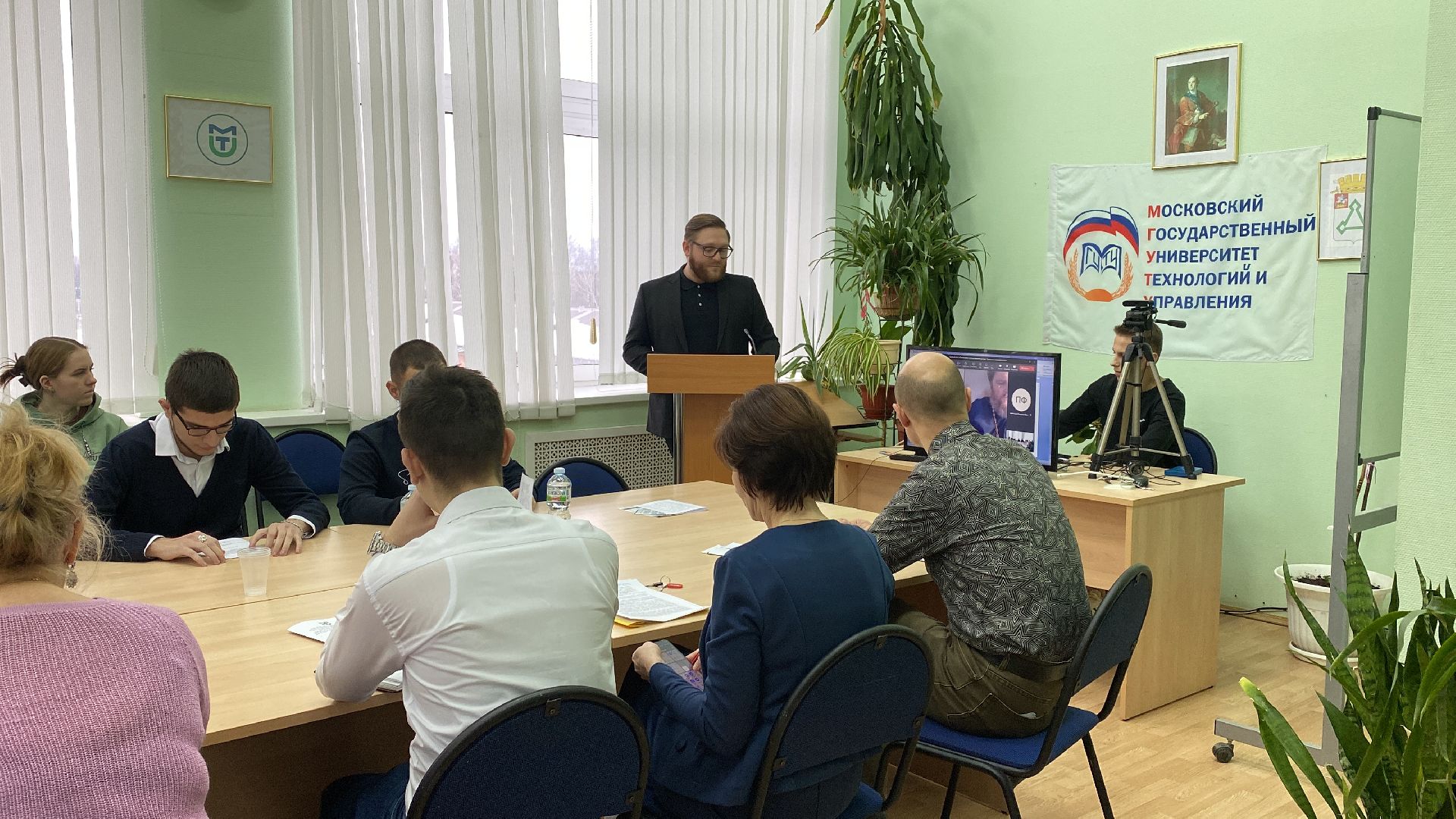 волоколамск, краеведение, история, образование, университет, круглый стол, обсуждение,