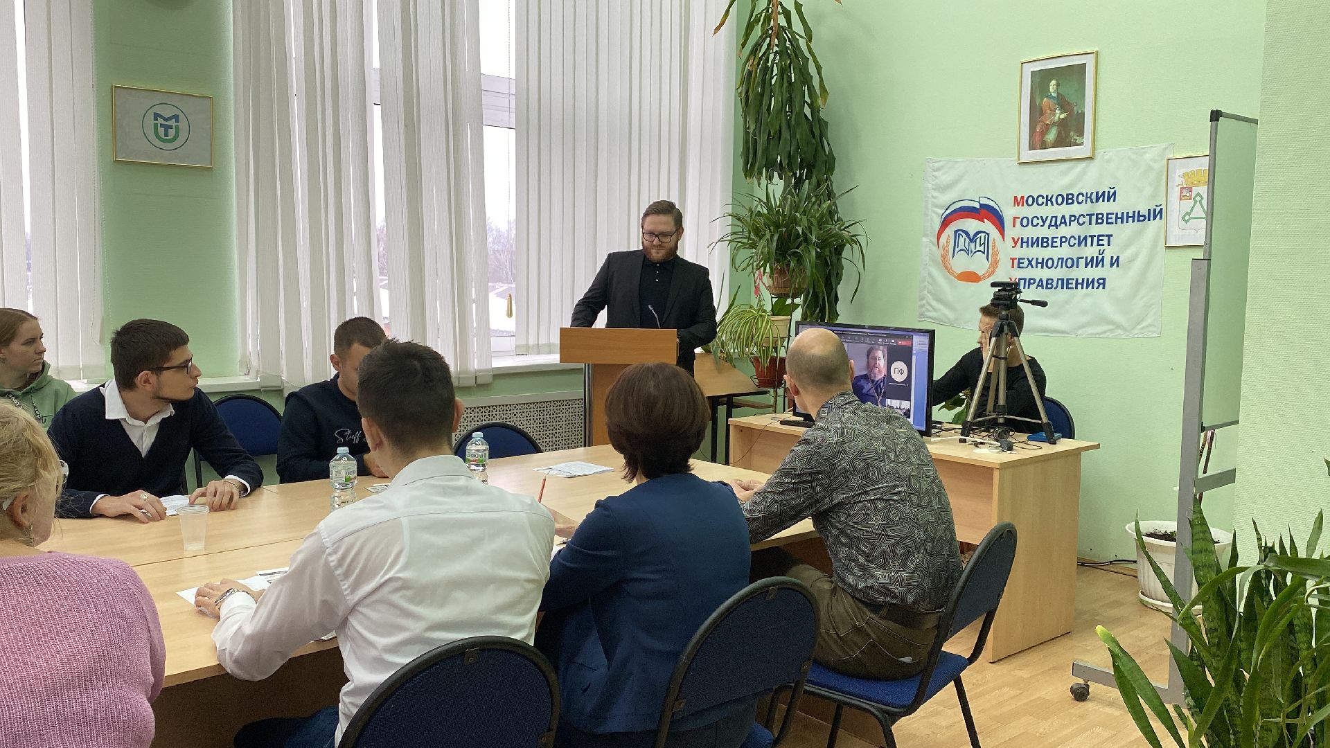 волоколамск, краеведение, история, образование, университет, круглый стол, обсуждение,