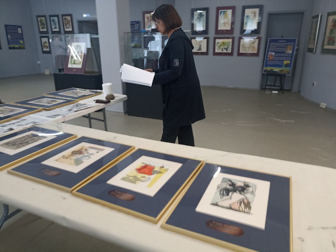 Серпухов, Дали, искусство, картины, МВЦ