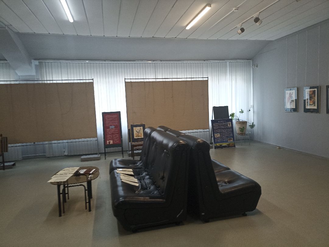 Серпухов, Дали, искусство, картины, МВЦ