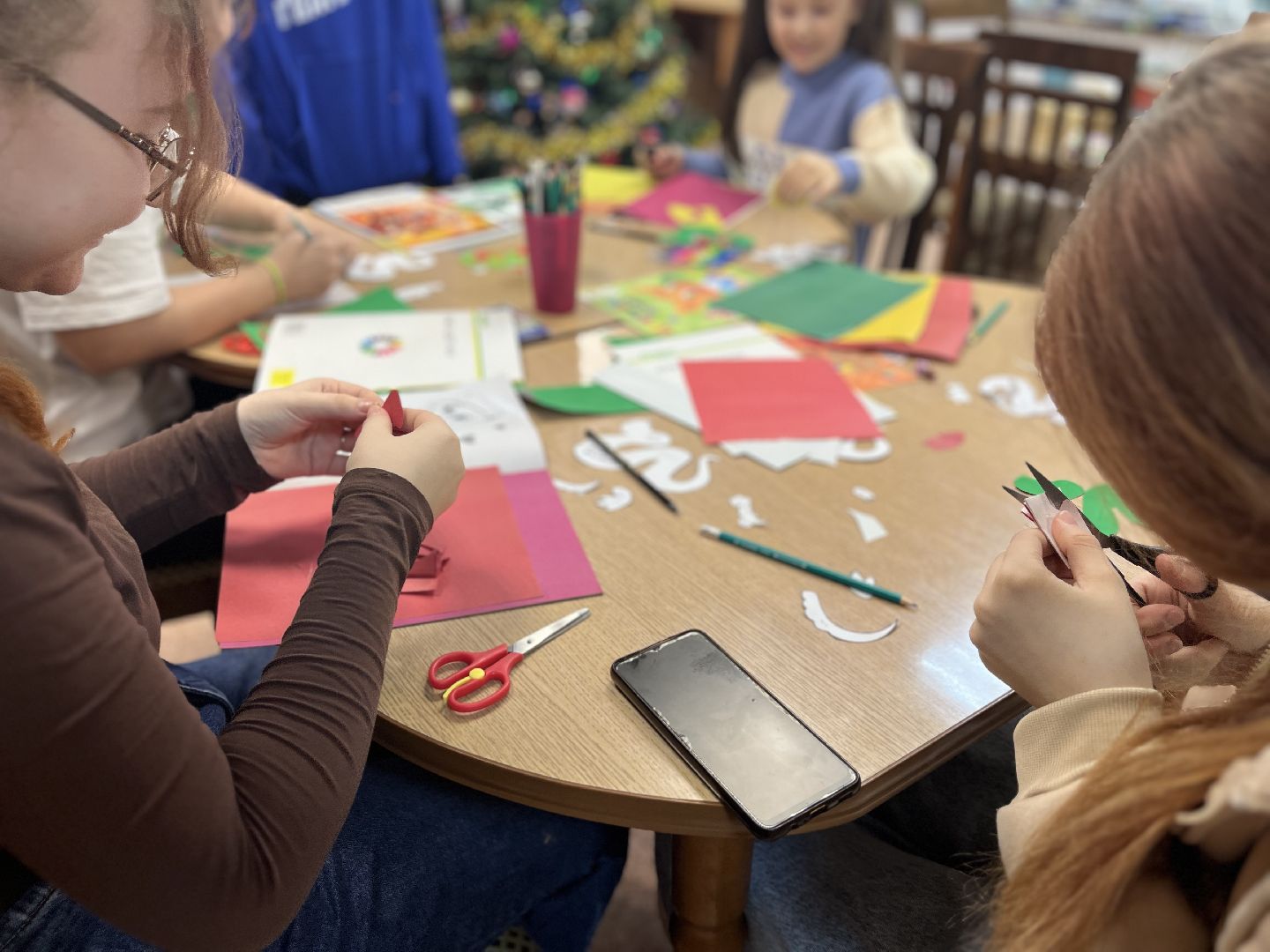шаховская, символ нового года, поделки, молодая гвардия,