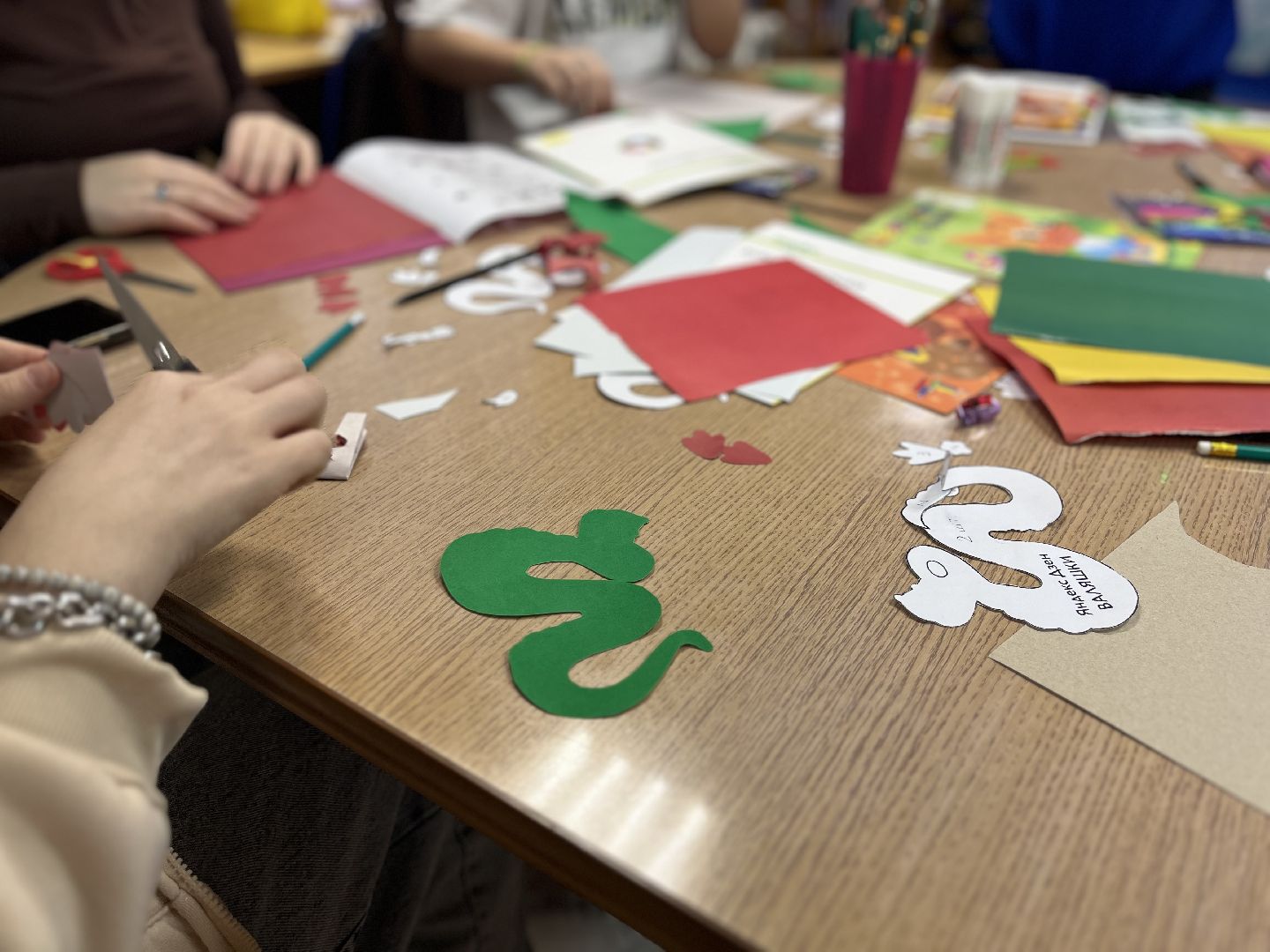 шаховская, символ нового года, поделки, молодая гвардия,