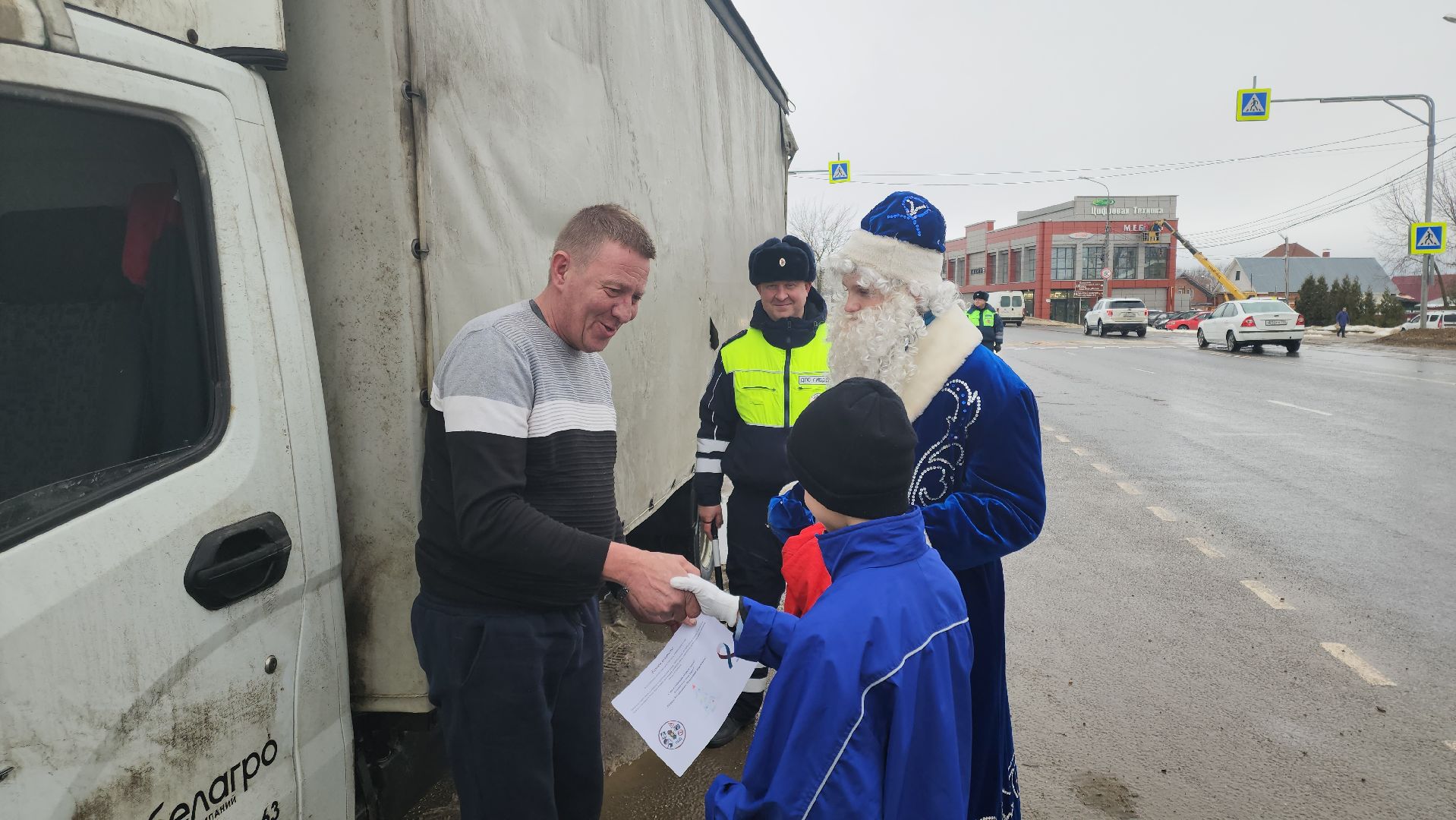 кашира, гаи, новогодняя акция, юид, безопасность дорожного движения, письмо водителю, мандарины,