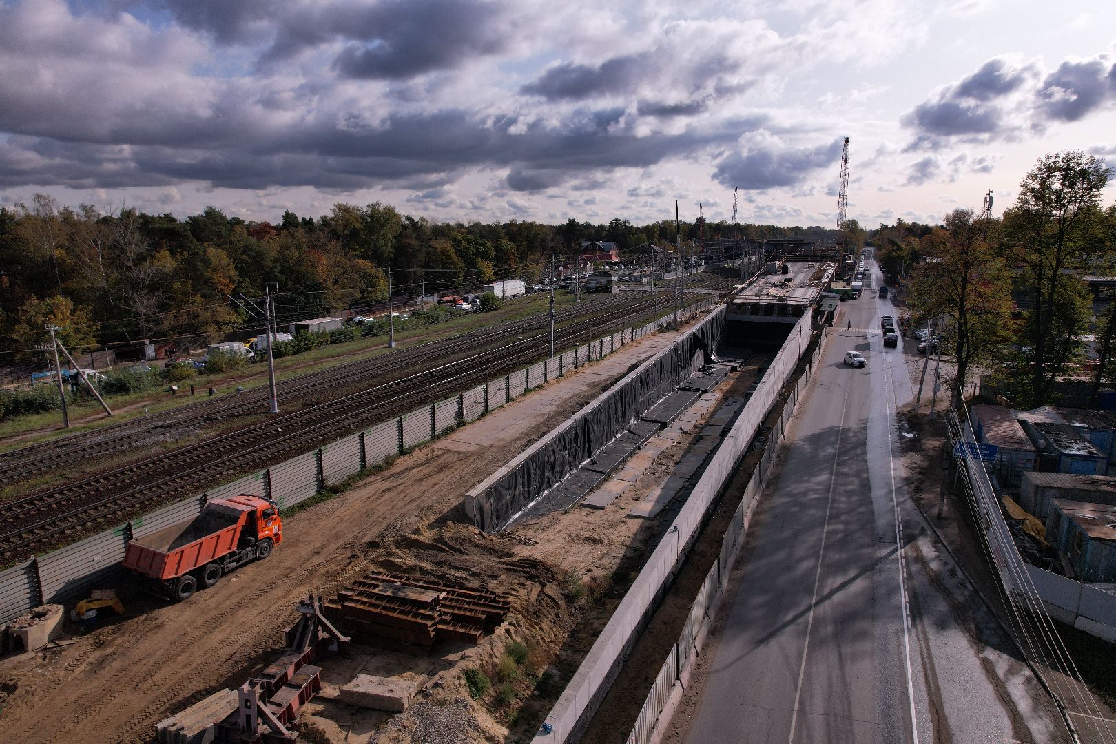 видео с коптера, дорога, путепровод,