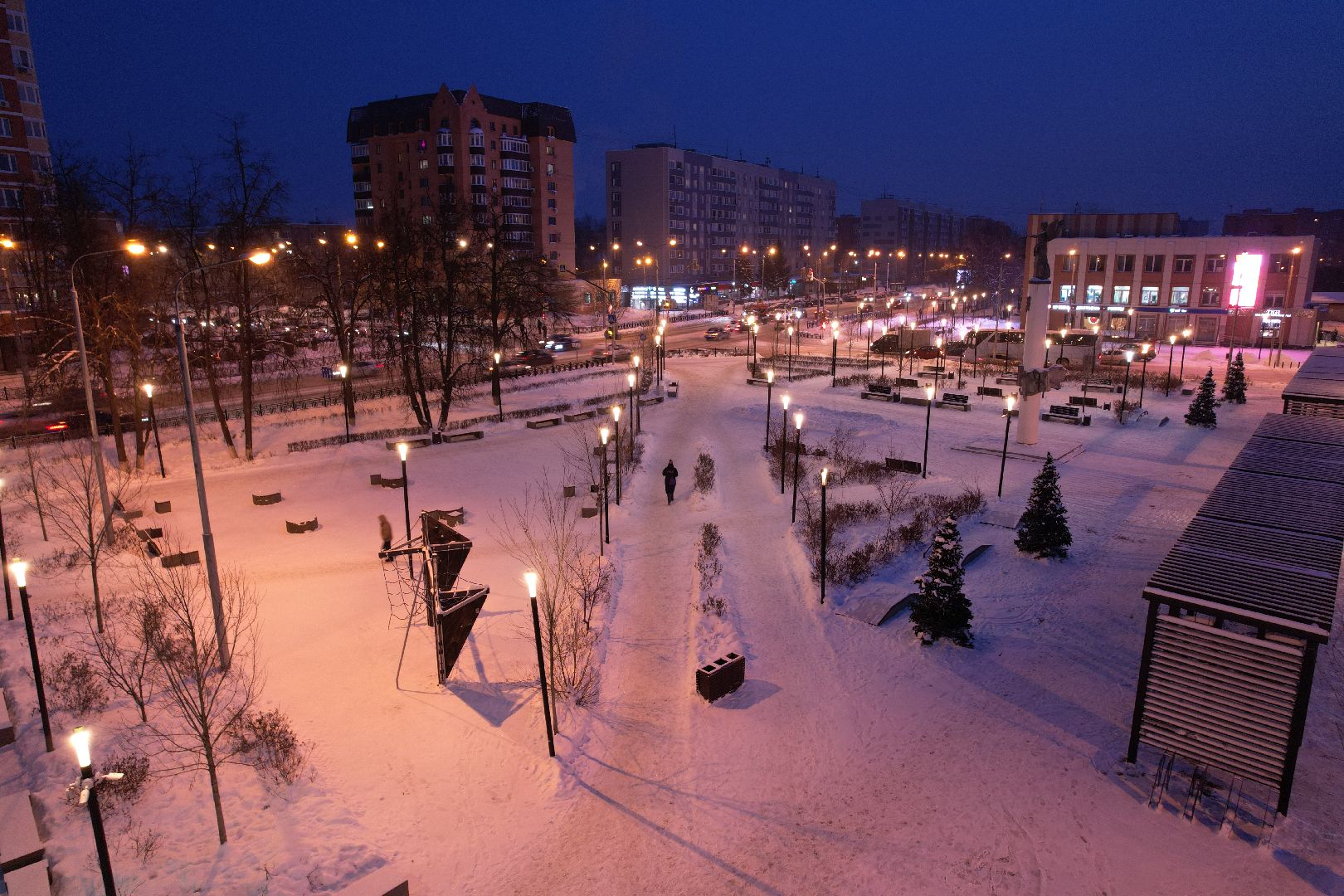 видео с коптера, сквер, новый год,