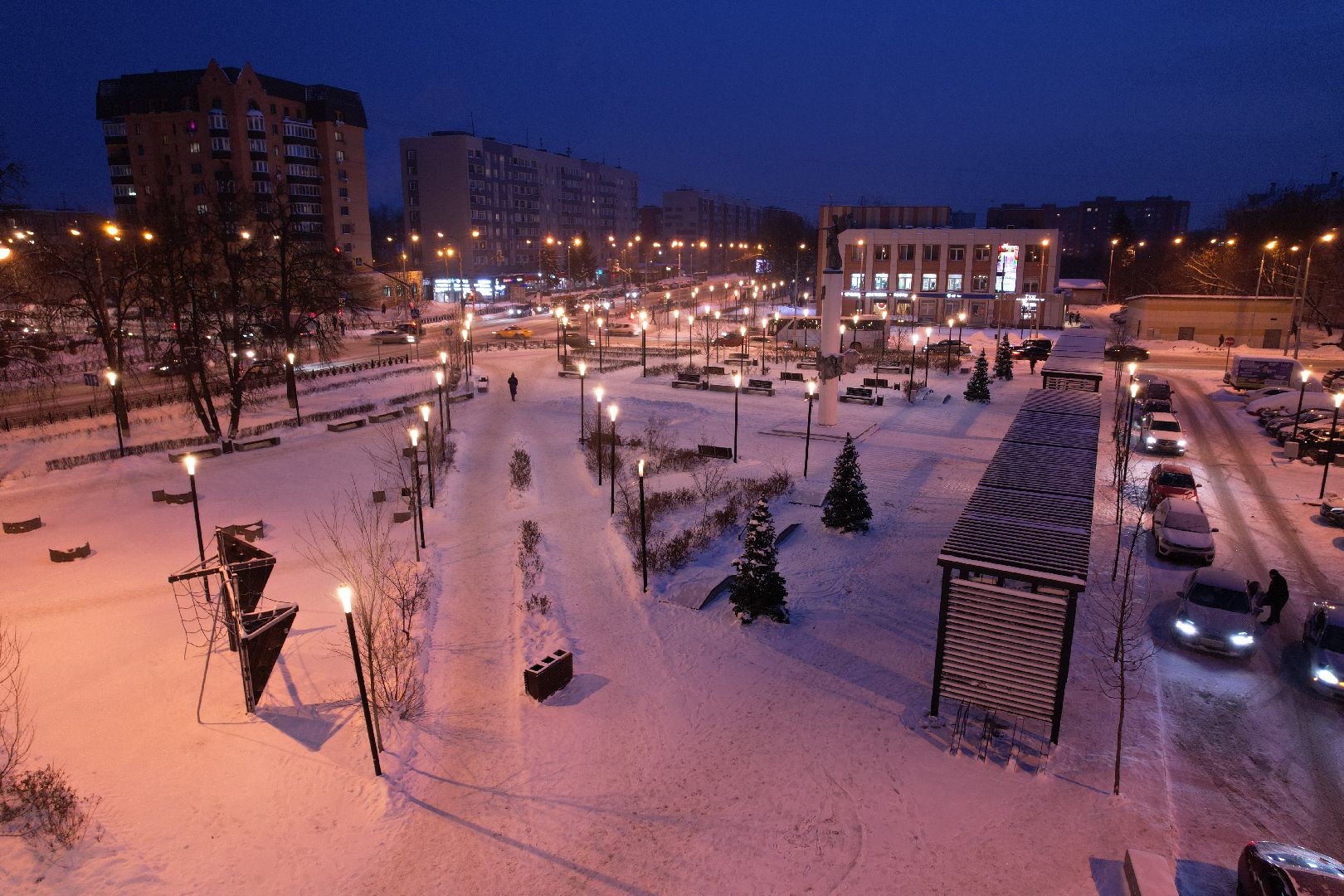 видео с коптера, сквер, новый год,