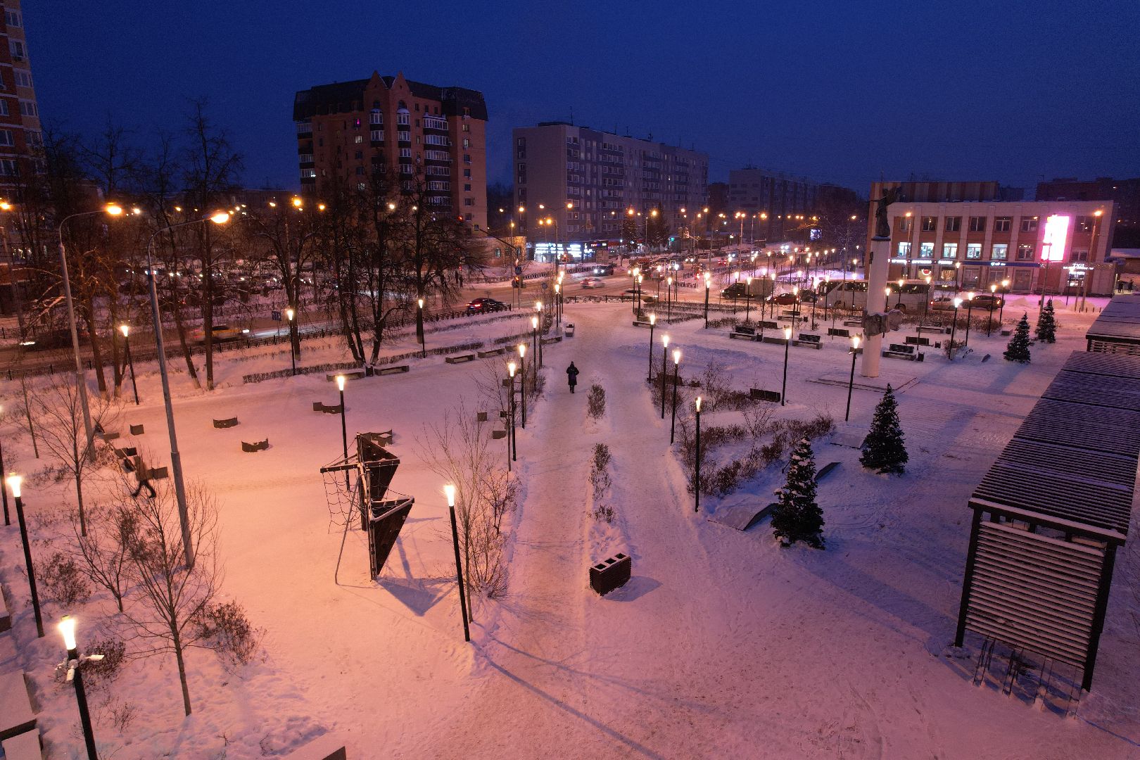 видео с коптера, сквер, новый год,