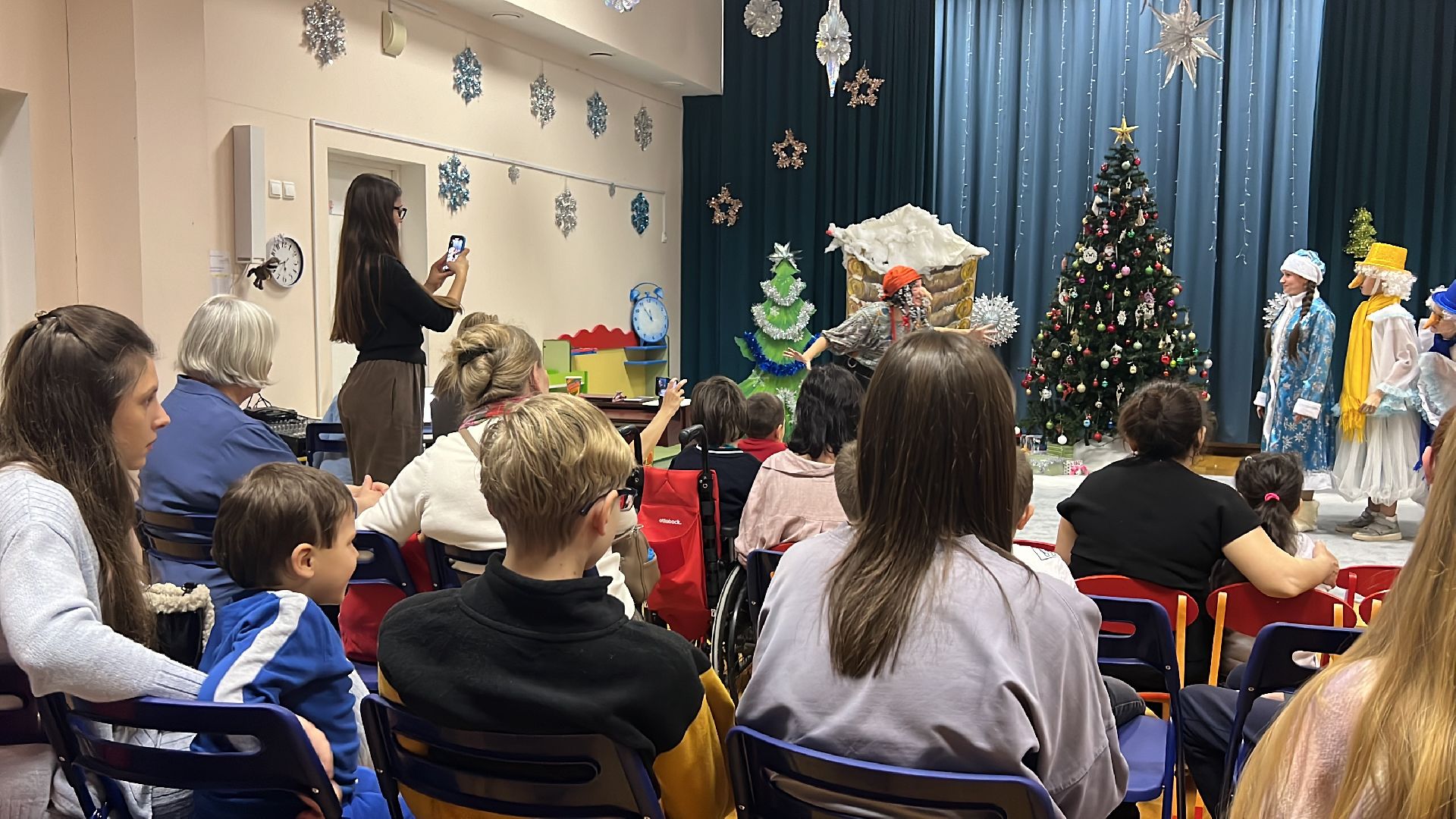 химки, культура, новый год, спектакль, дети с овз,