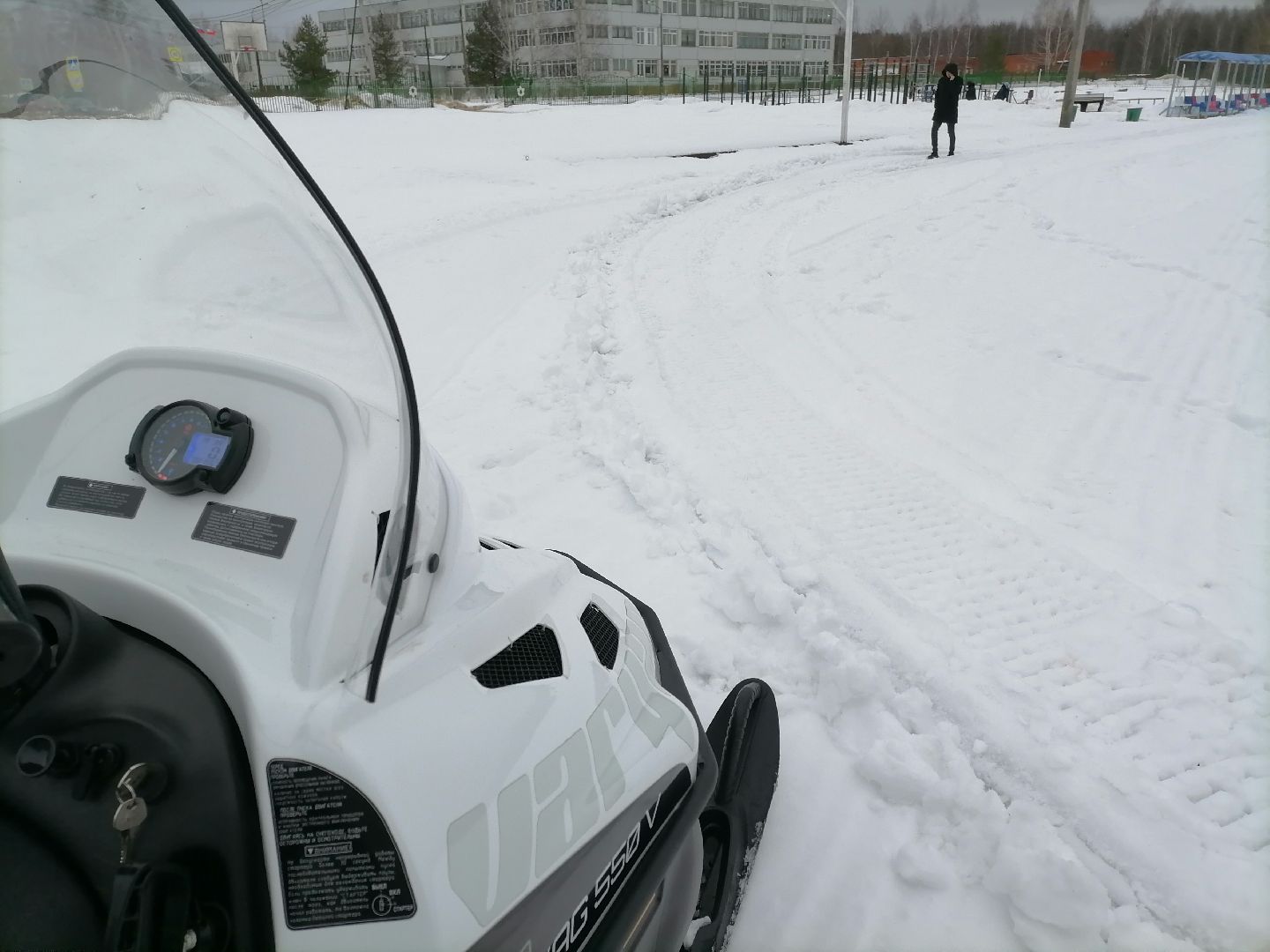 спорт подмосковья, лыжная трасса, снегоход для прокладки лыжной трассы,