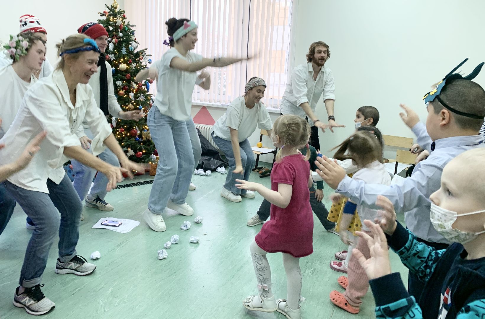 Балашиха, Подмосковье, Медицина, московский областной онкодиспансер, рак, Онкология, Евгения Дмитриева, Новогодний спектакль, Елки,
