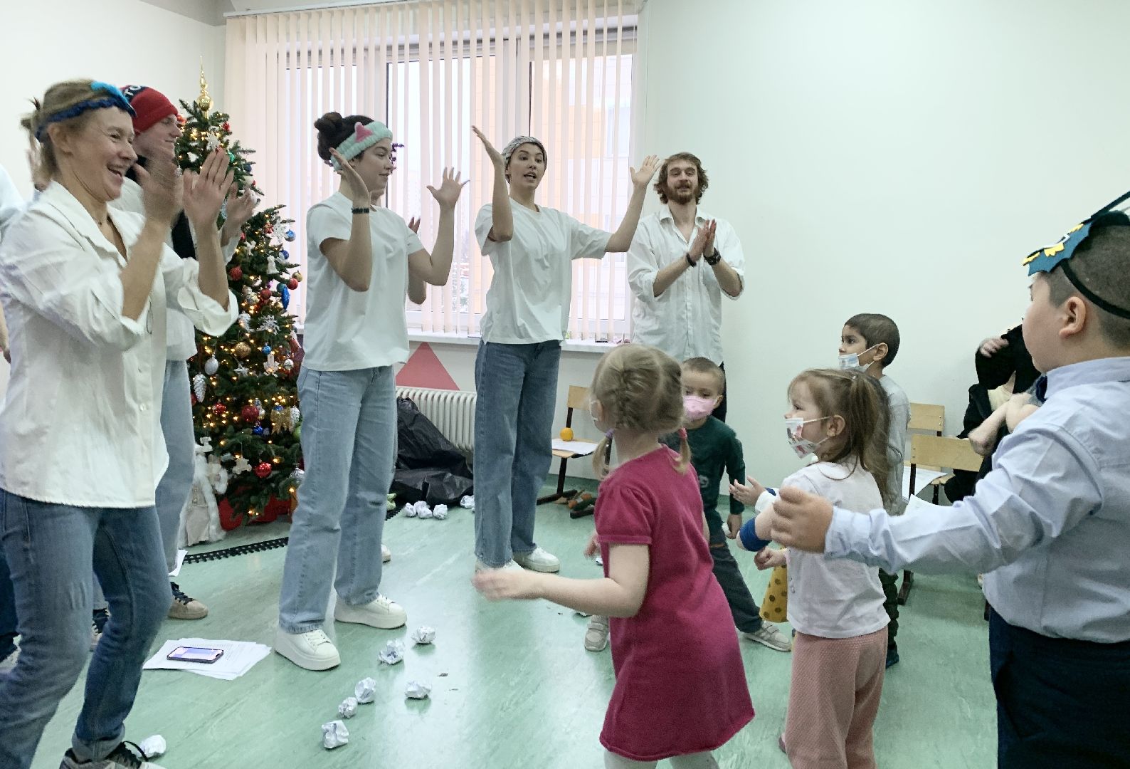 Балашиха, Подмосковье, Медицина, московский областной онкодиспансер, рак, Онкология, Евгения Дмитриева, Новогодний спектакль, Елки,