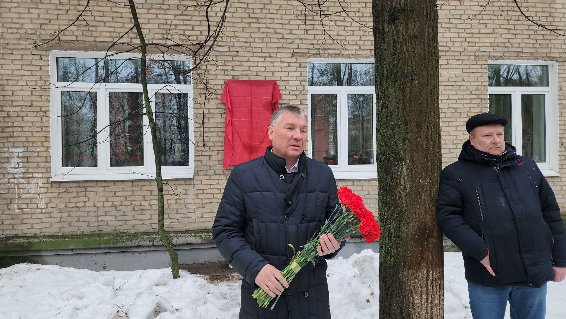 Алашеев, герой советского союза, мемориальная доска, открытие, Маяковского 13, Дом Летчиков, Аубакиров,