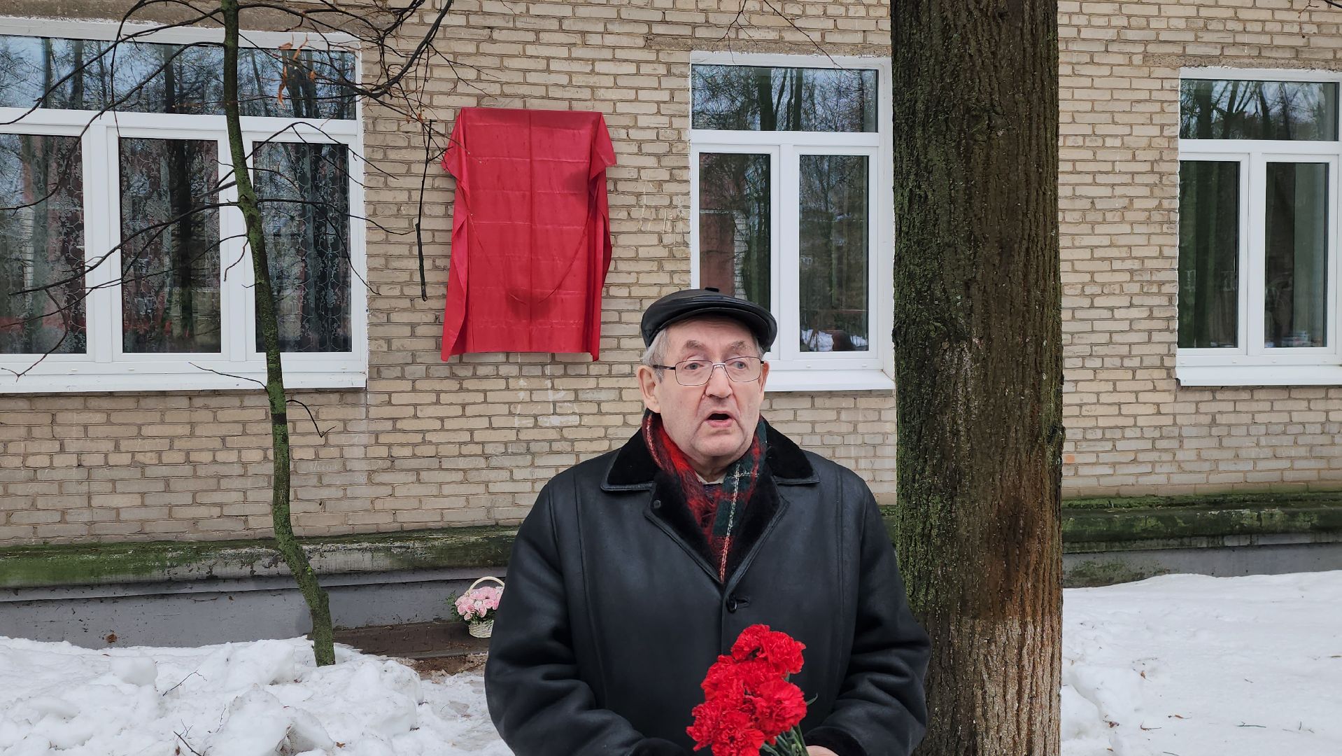 Алашеев, герой советского союза, мемориальная доска, открытие, Маяковского 13, Дом Летчиков, Аубакиров,