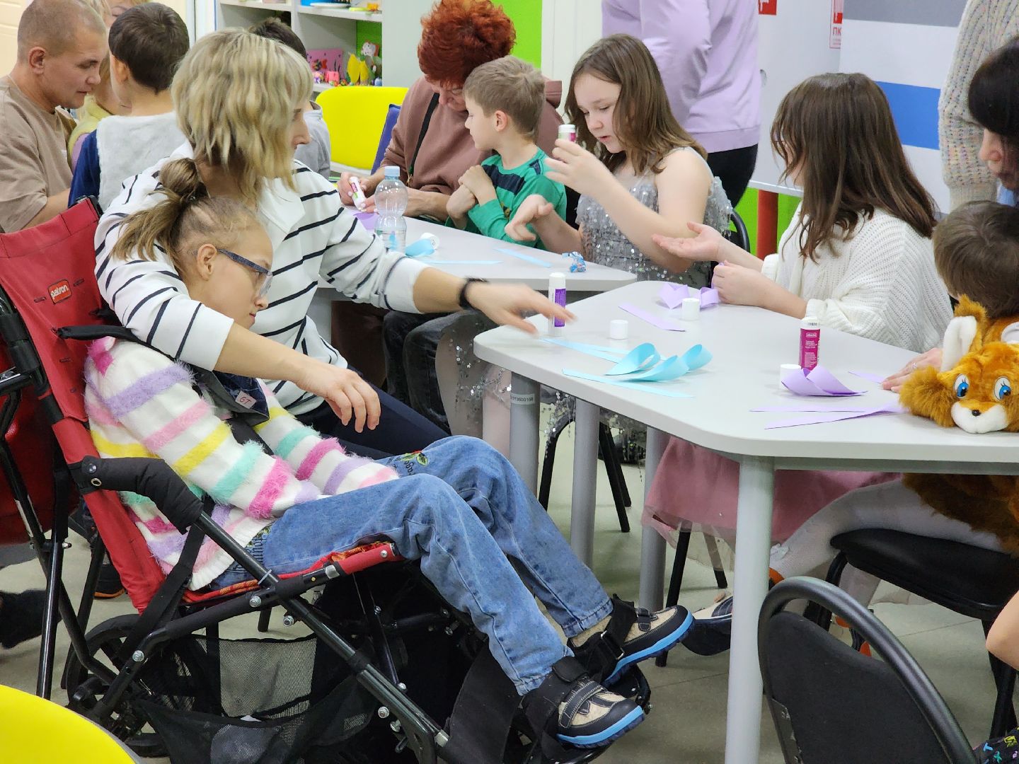 Дети, елка желаний, Новый год, благотворительая акция,