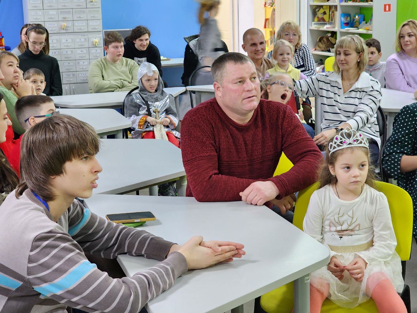 Дети, елка желаний, Новый год, благотворительая акция,