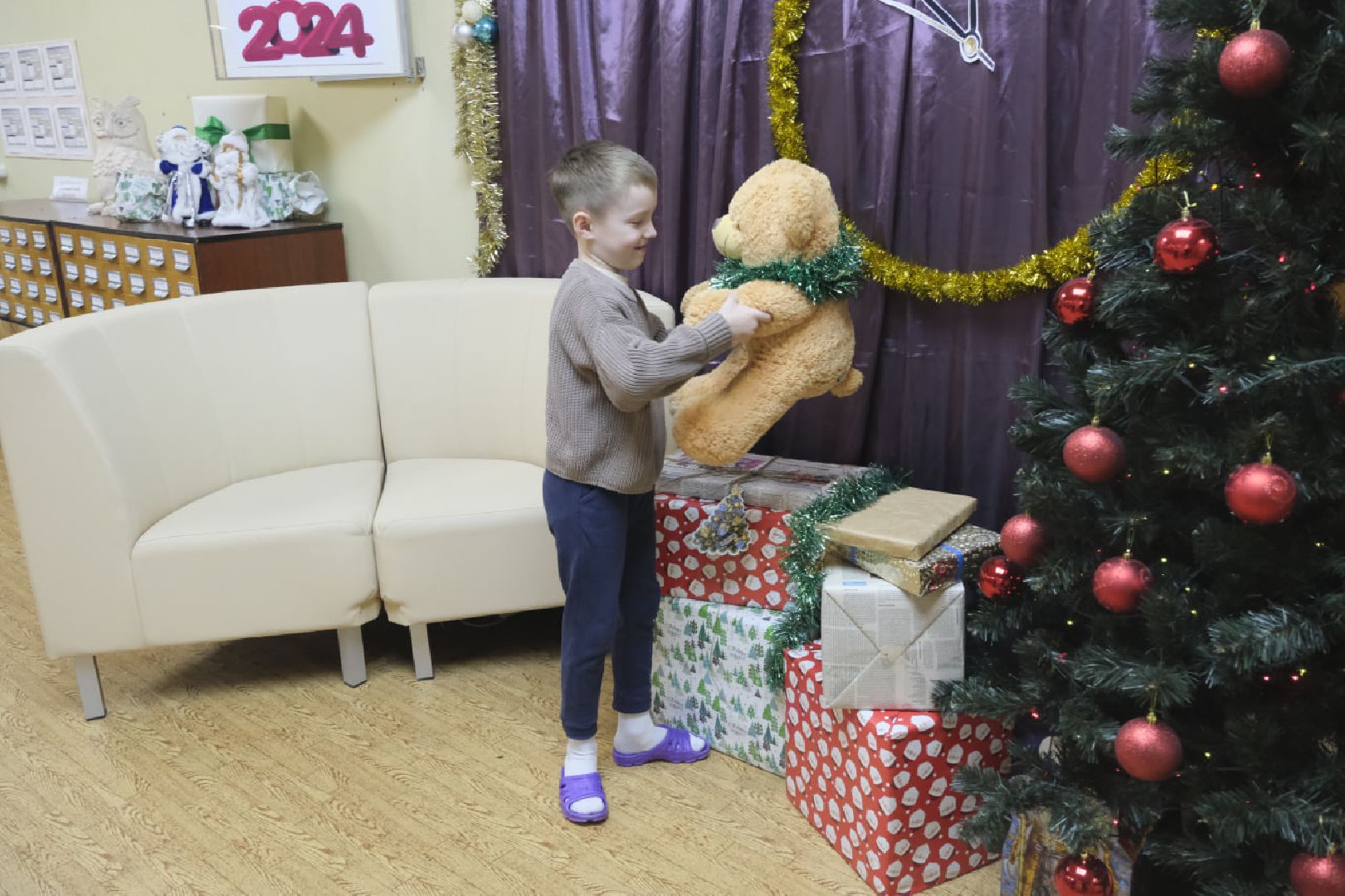 пущино, новый год, библиотека,