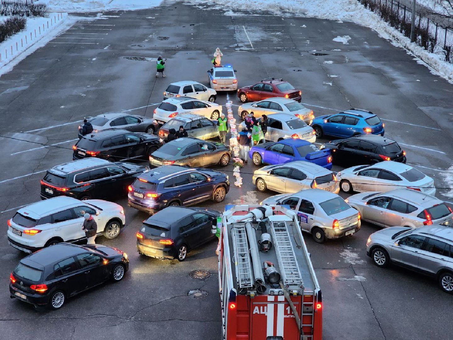 мытищи, новый год, молодежный центр импульс, флешмоб, Автофлешмоб,