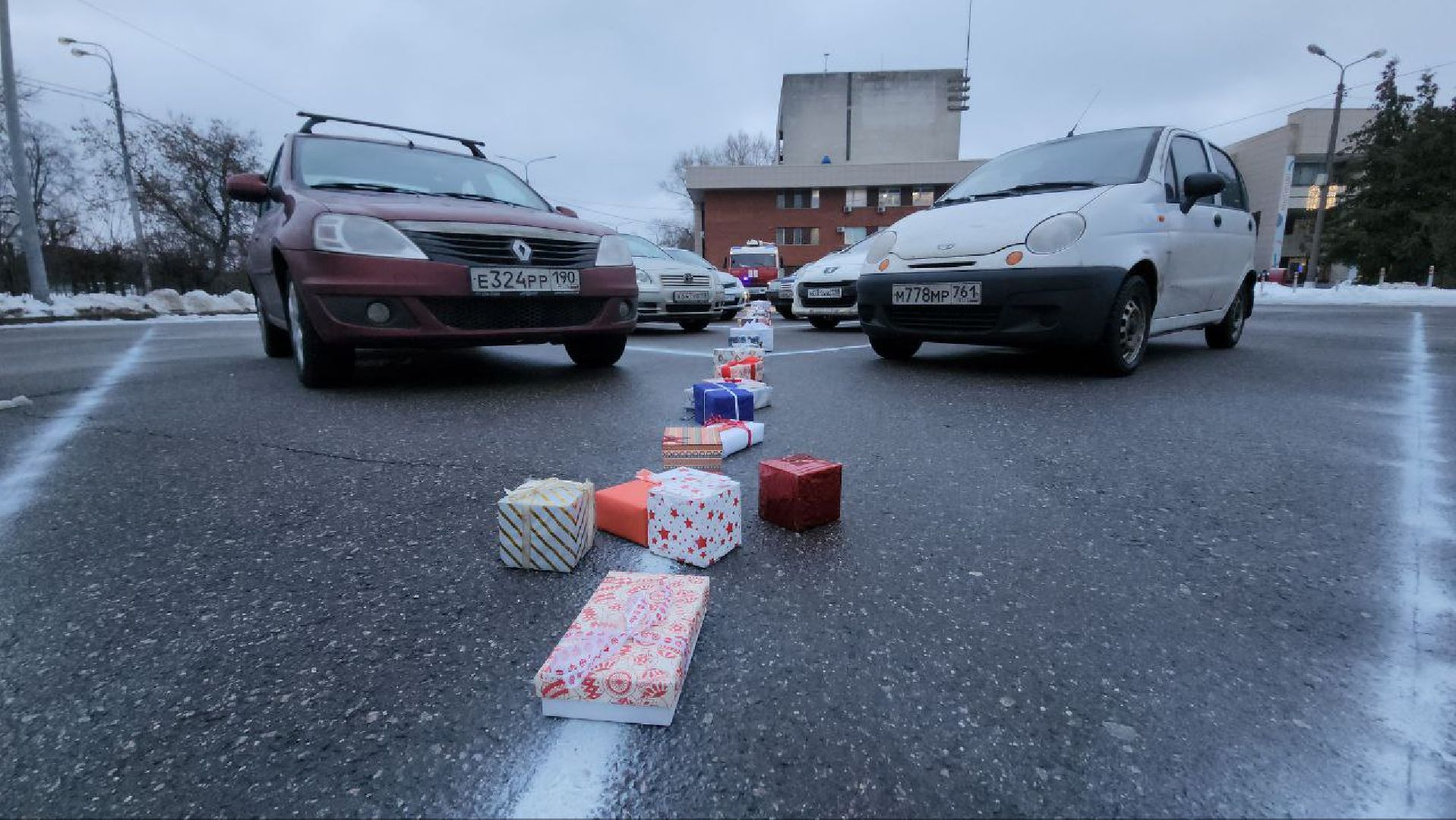 мытищи, новый год, молодежный центр импульс, флешмоб, Автофлешмоб,