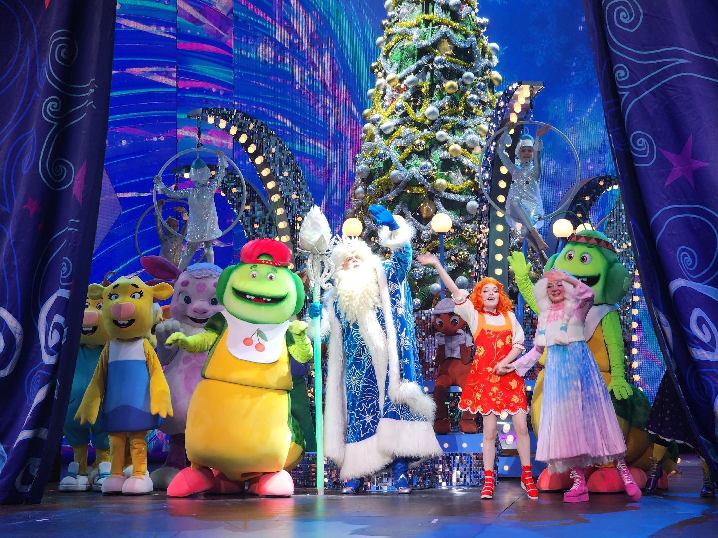 ёлка, губернаторская елка, Крокус сити, Праздник, Сво,