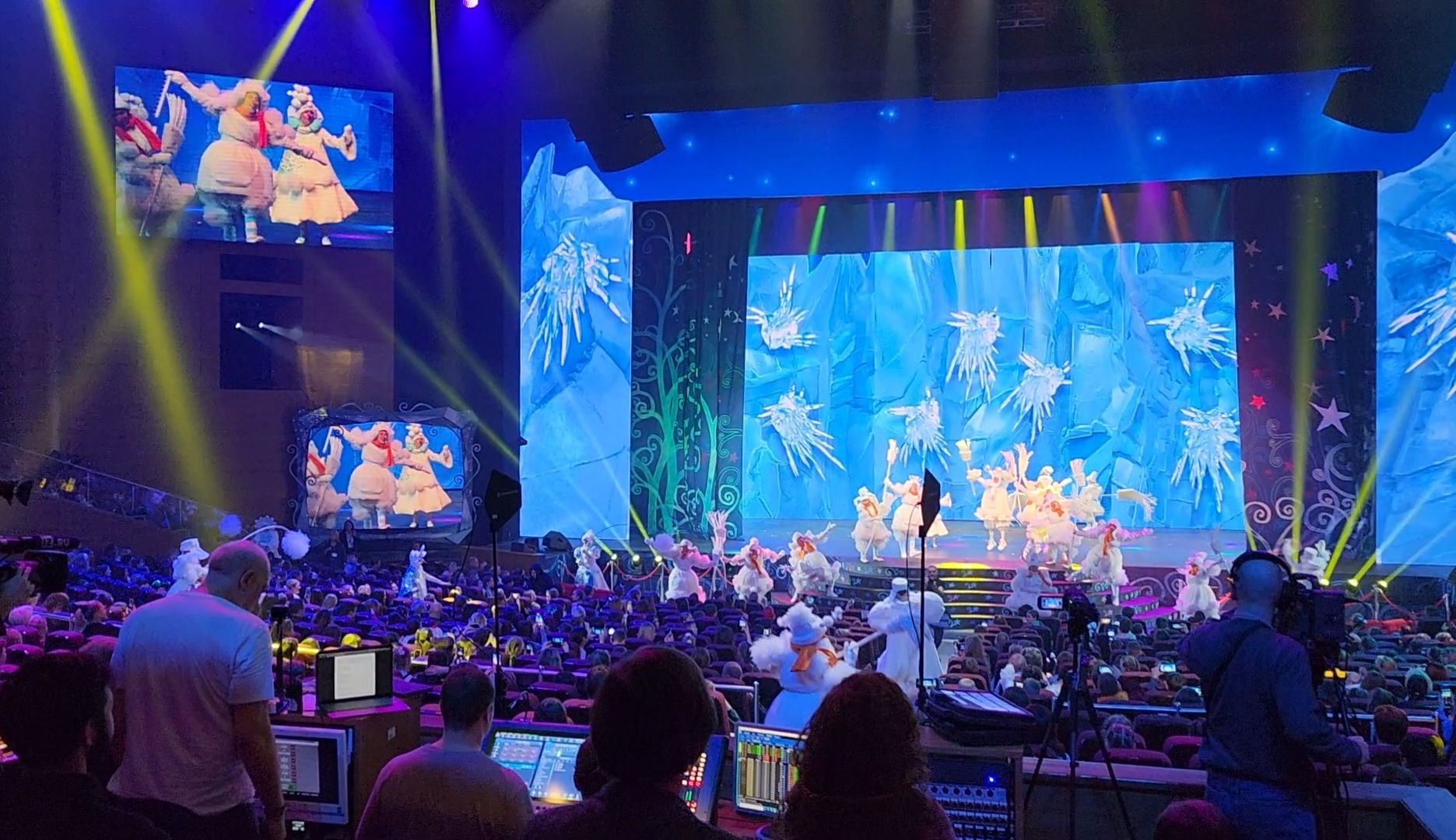 ёлка, губернаторская елка, Крокус сити, Праздник, Сво,