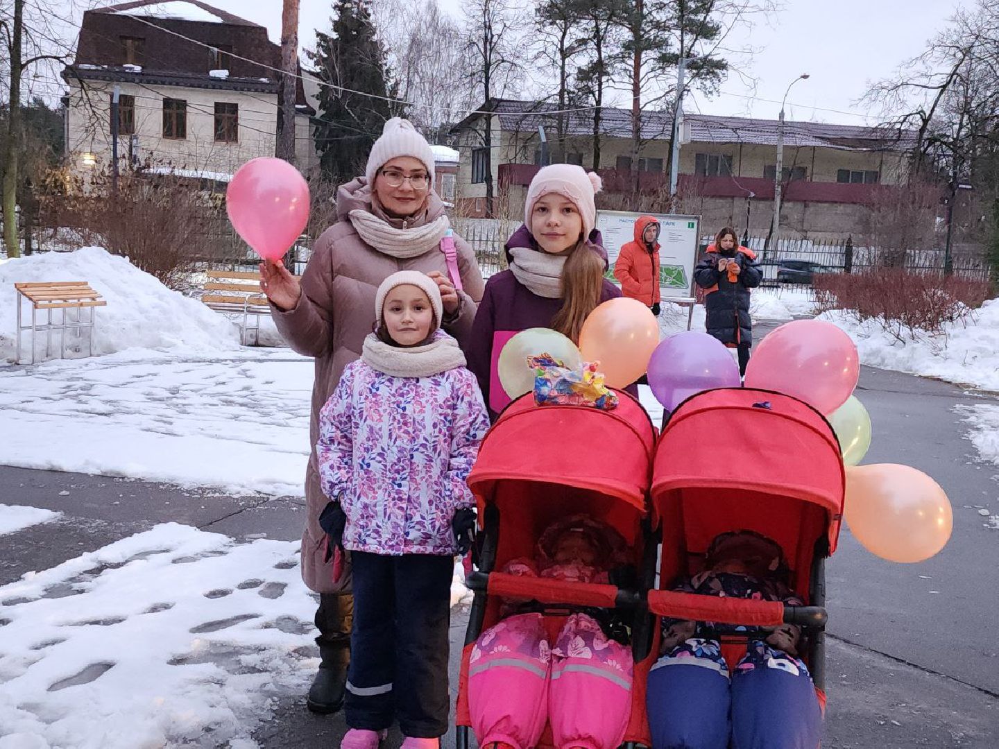 новый год, ретро-вечеринка, дед мороз, 12 месяцев, видное,