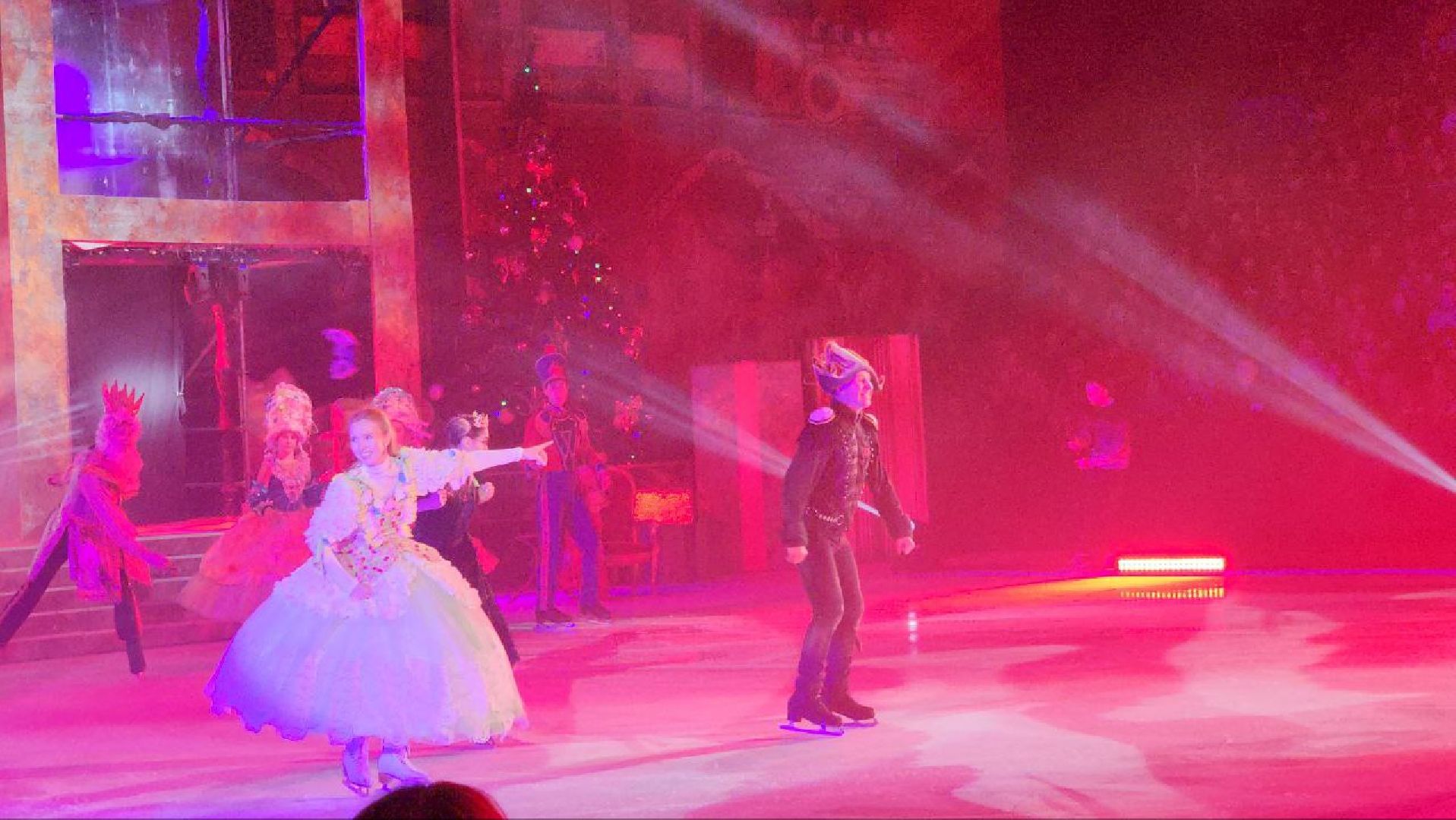 мытищи, Арена Мытищи, Новый Год, Алексей Ягудин, Илья Авербух, Щелкунчик, Фигурное катание, Щелкунчик и Мышиный король, Благотворительная елка главы,