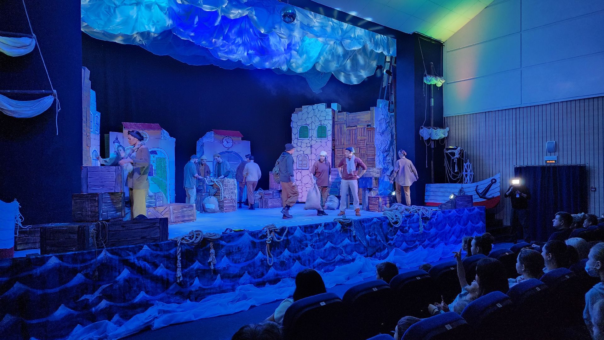 новый год, новогодний спектакль, елка главы, дети, Лосино-Петровский,