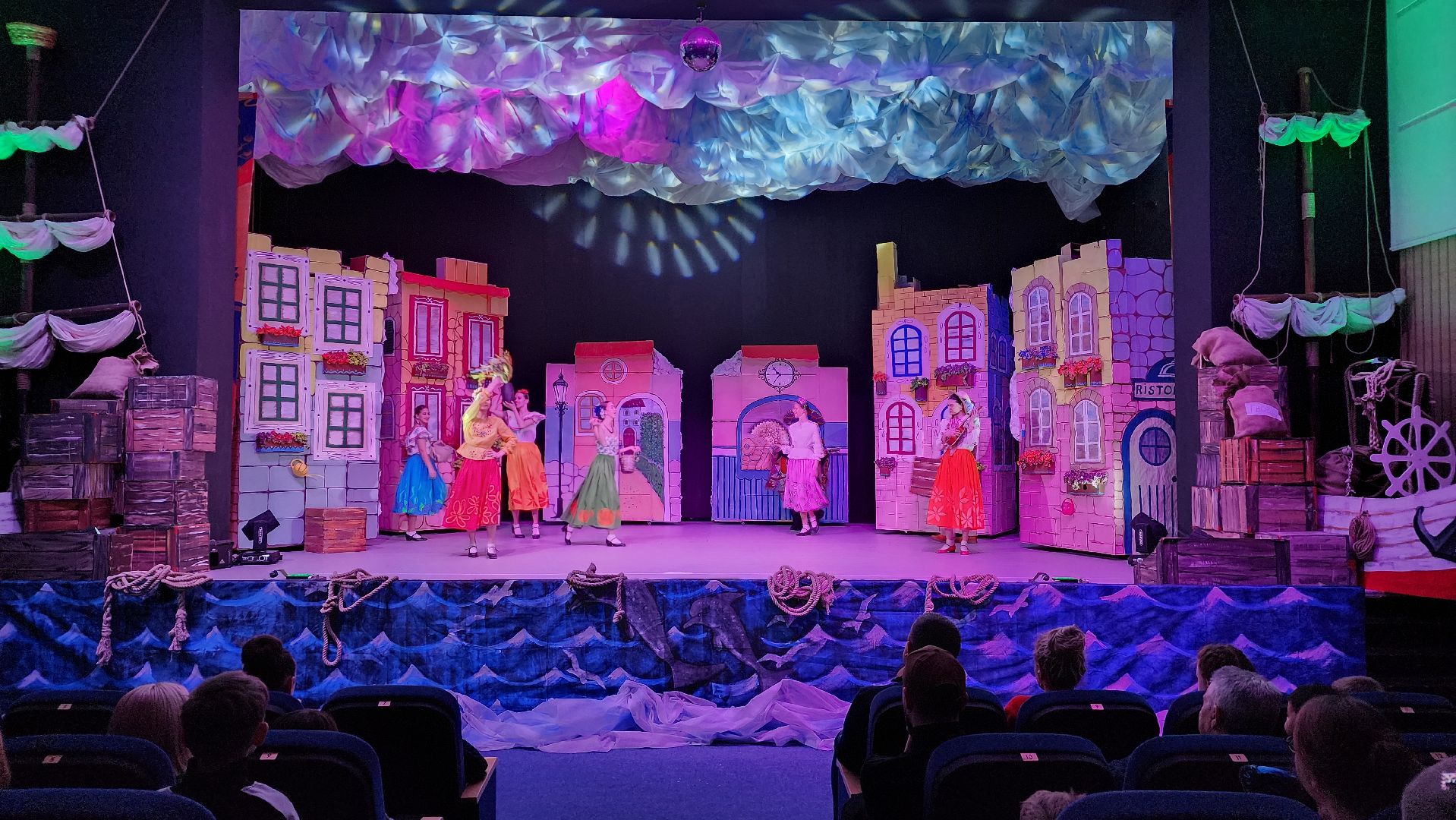 новый год, новогодний спектакль, елка главы, дети, Лосино-Петровский,