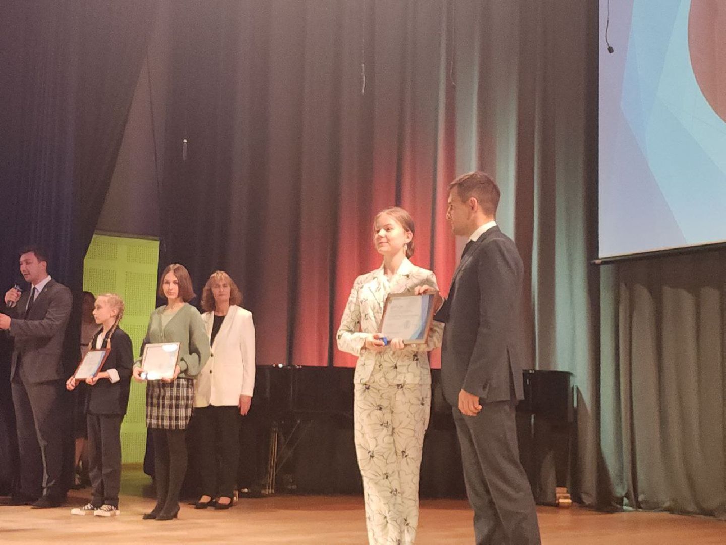 стипендия главы, ленинский округ, видное, за отличие, награждение,