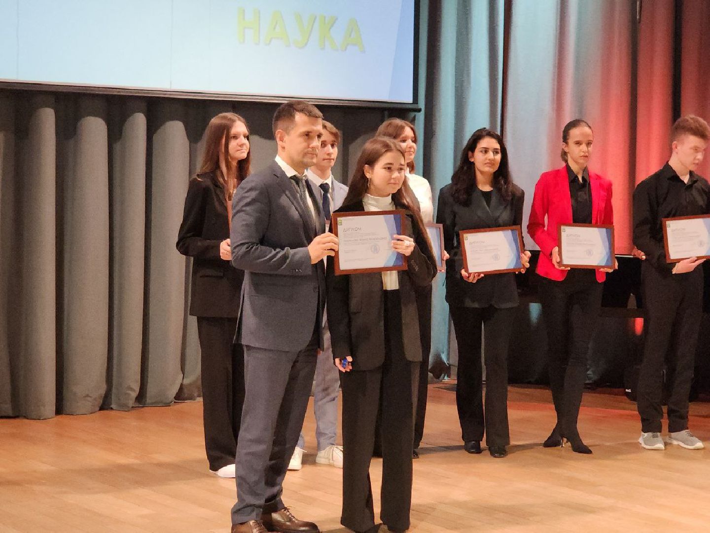 стипендия главы, ленинский округ, видное, за отличие, награждение,