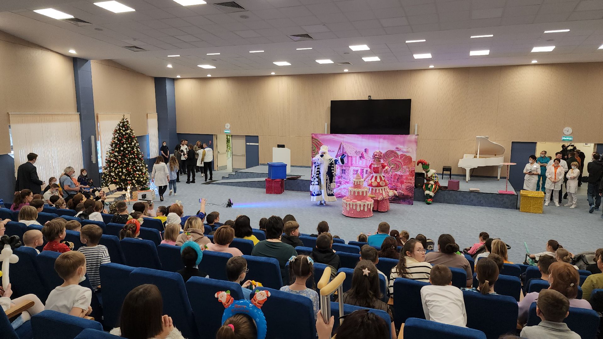 Подольск, благотворительность, медицина, дети, десант дедов морозов, всероссийская акция,