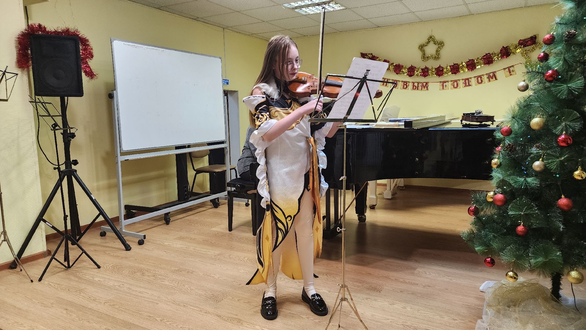 кашира, детская школа искусств, скрипка, отчетный концерт, новогодний концерт, юные скрипачи, лауреты,