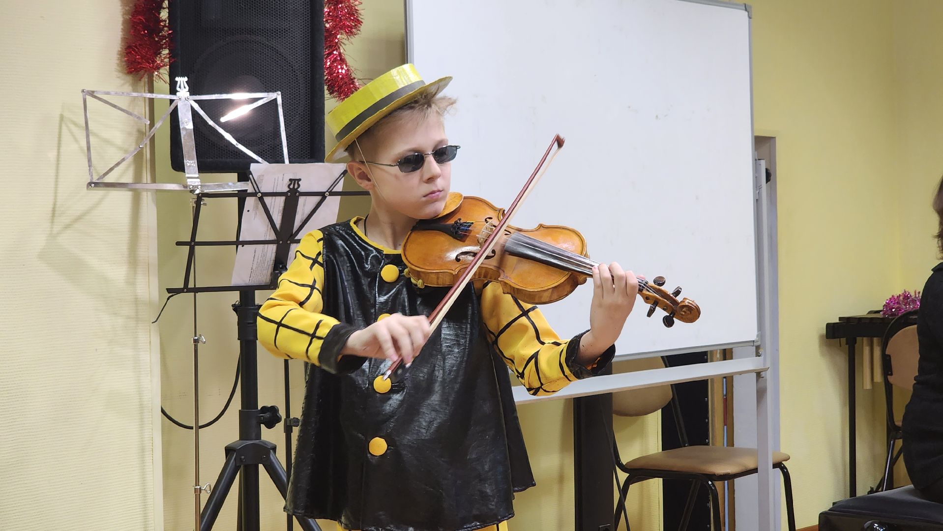 кашира, детская школа искусств, скрипка, отчетный концерт, новогодний концерт, юные скрипачи, лауреты,