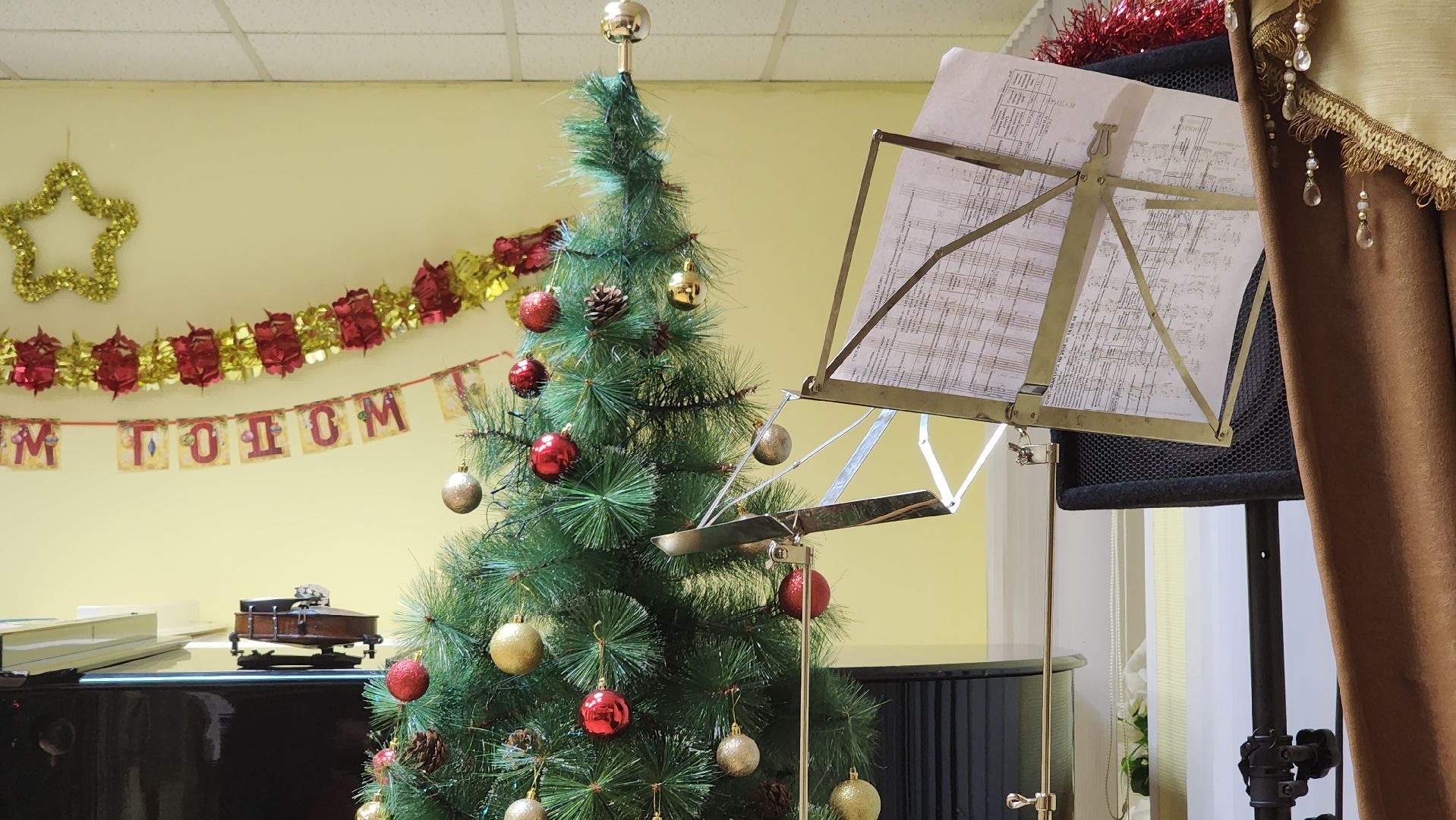 кашира, детская школа искусств, скрипка, отчетный концерт, новогодний концерт, юные скрипачи, лауреты,