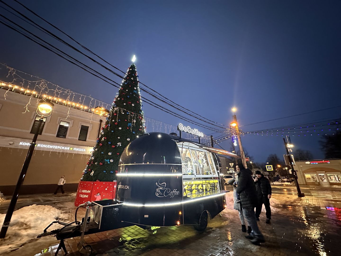 Звенигород, зима в подмосковье, главная елка,