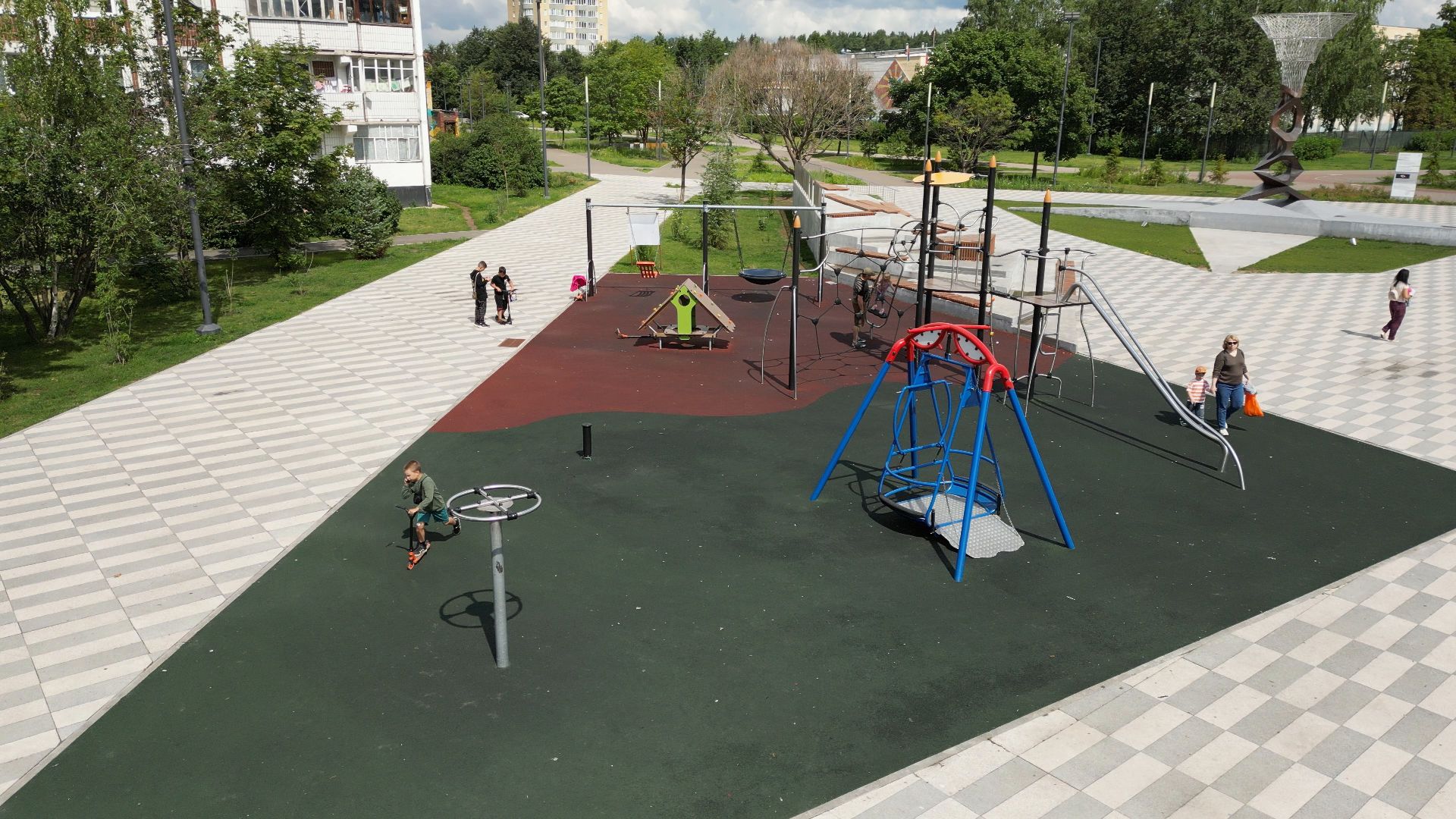 видео с коптера, черноголовка, благоустройство, сквер,