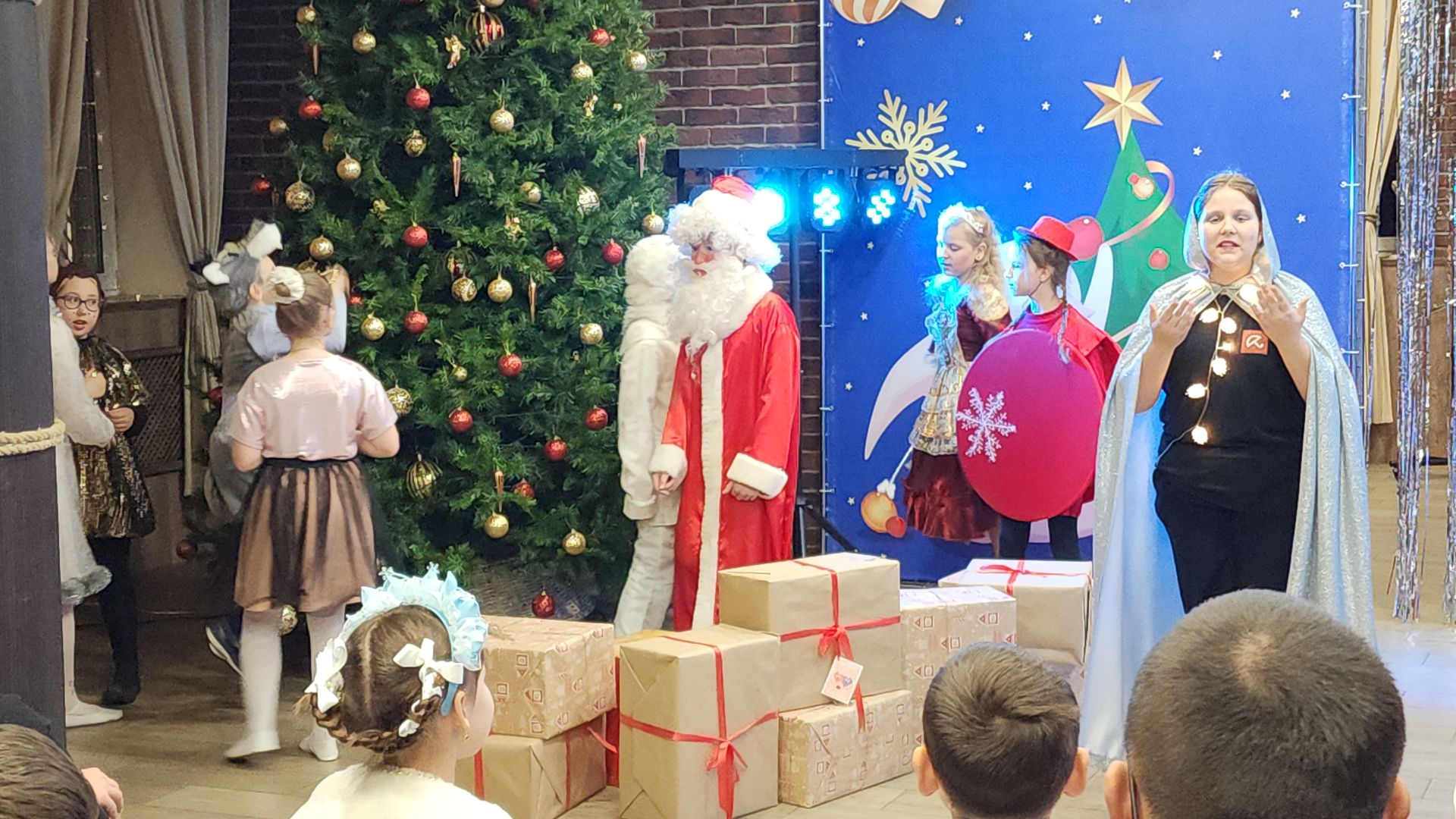 электросталь, мой город, новый год, дед мороз, дед мороз и снегурочка, дедушка мороз, праздник, дети, дети инвалиды,