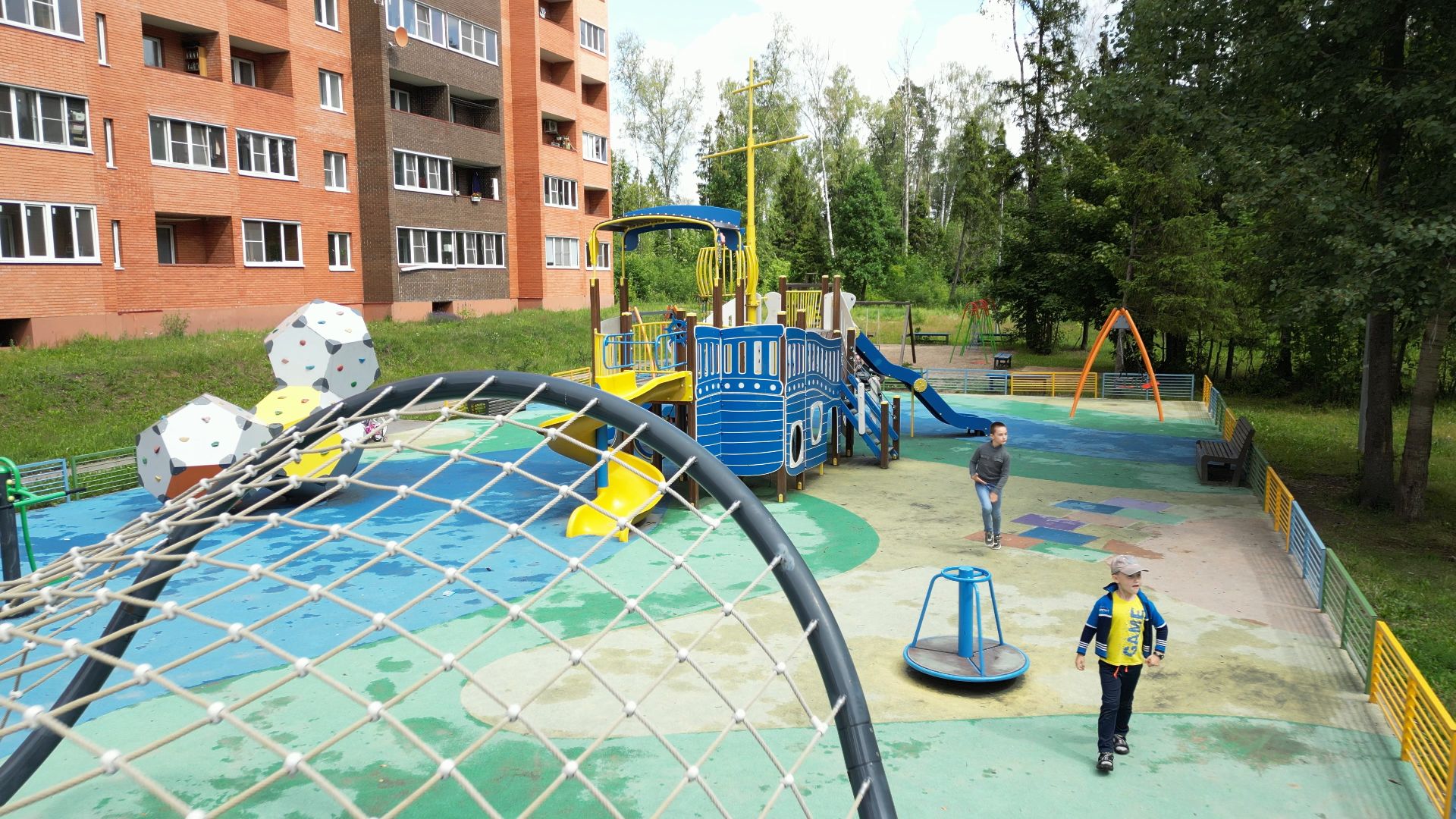 видео с коптера, черноголовка, благоустройство, детские площадки, строительство,