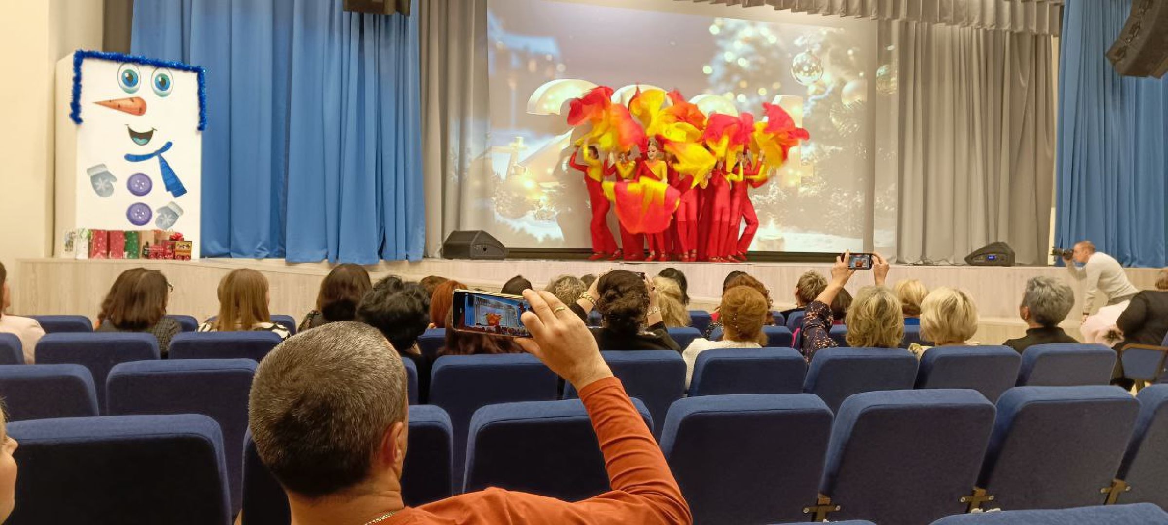 Дмитров, Школа в Озерецком, Гимназия Дмитров, Гимназия Логос, Минобразования,