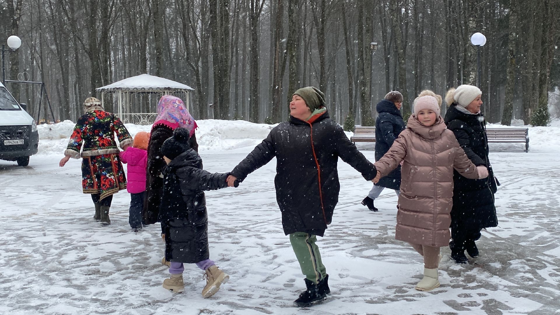 волоколамск, парк, новый год, 2024, 2024 год, праздник, праздники, праздничная программа, праздничное настроение, зима в подмосковье,