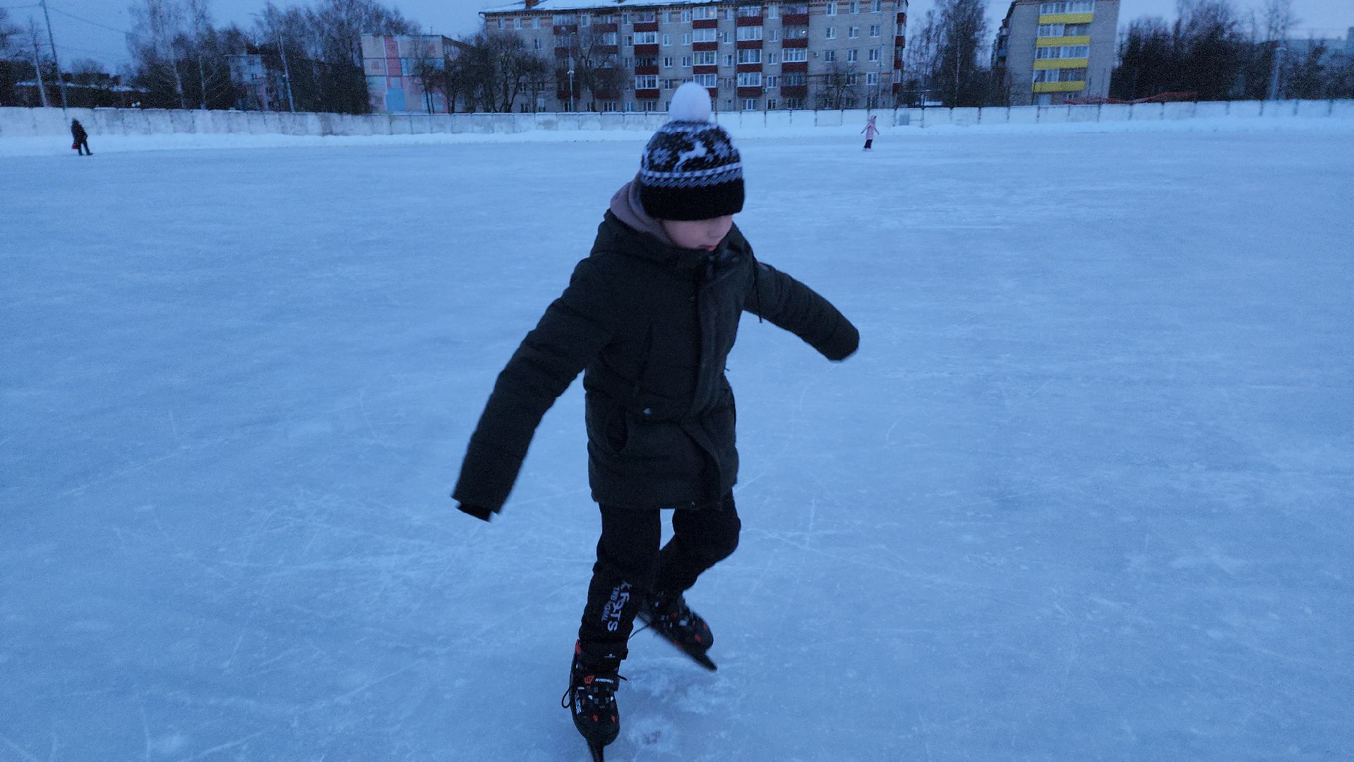 Шатура, городской округ люди, городской округ спорт, каток, каток в парке, каток в центре города, сибирские морозы, зима, 2024, холод,